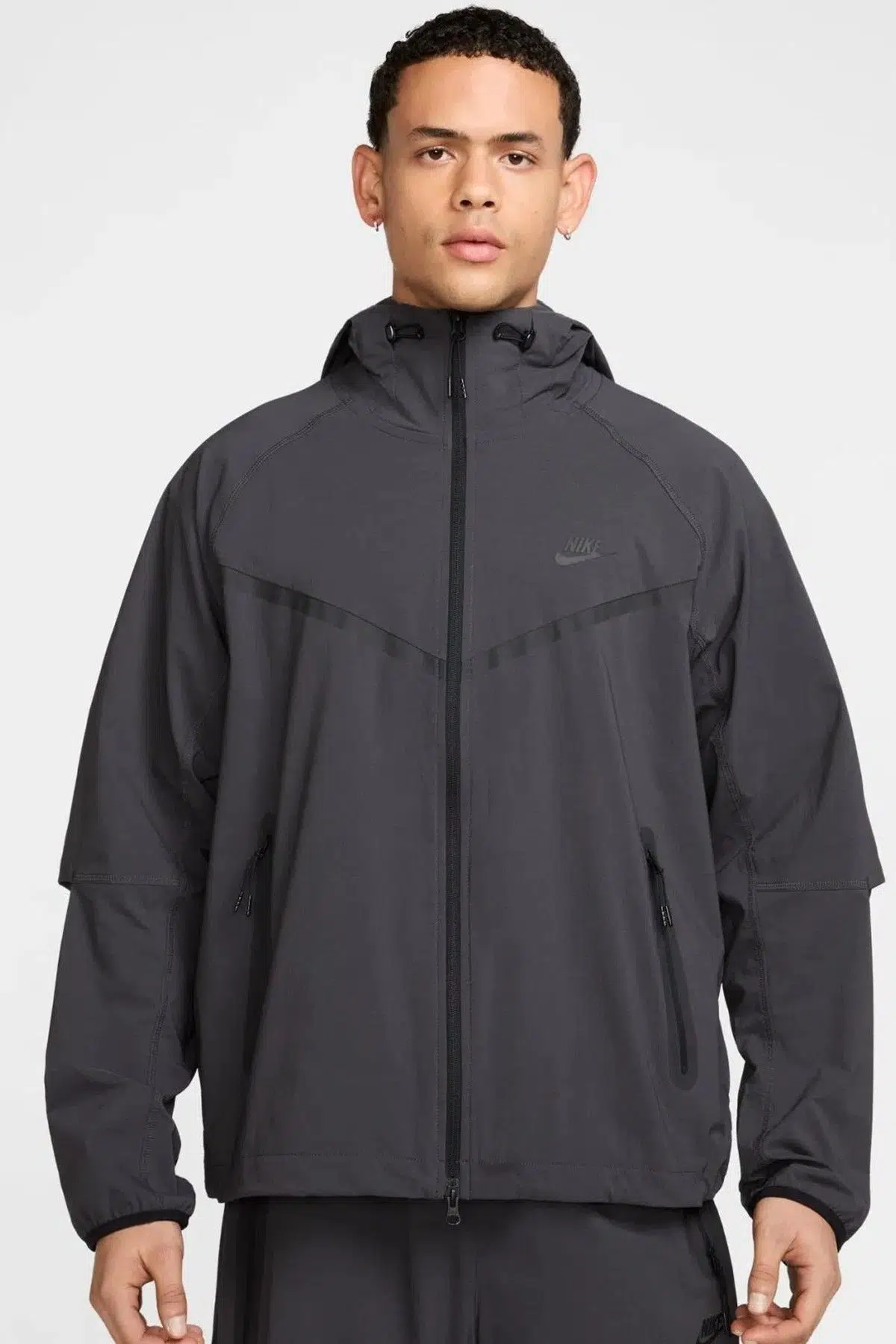 Nike Tech Woven Windrunner Full Zip Loose Fit Jacket Erkek Bol Kesim Dokuma Kapüşonlu Spor Ceket Antrasit
