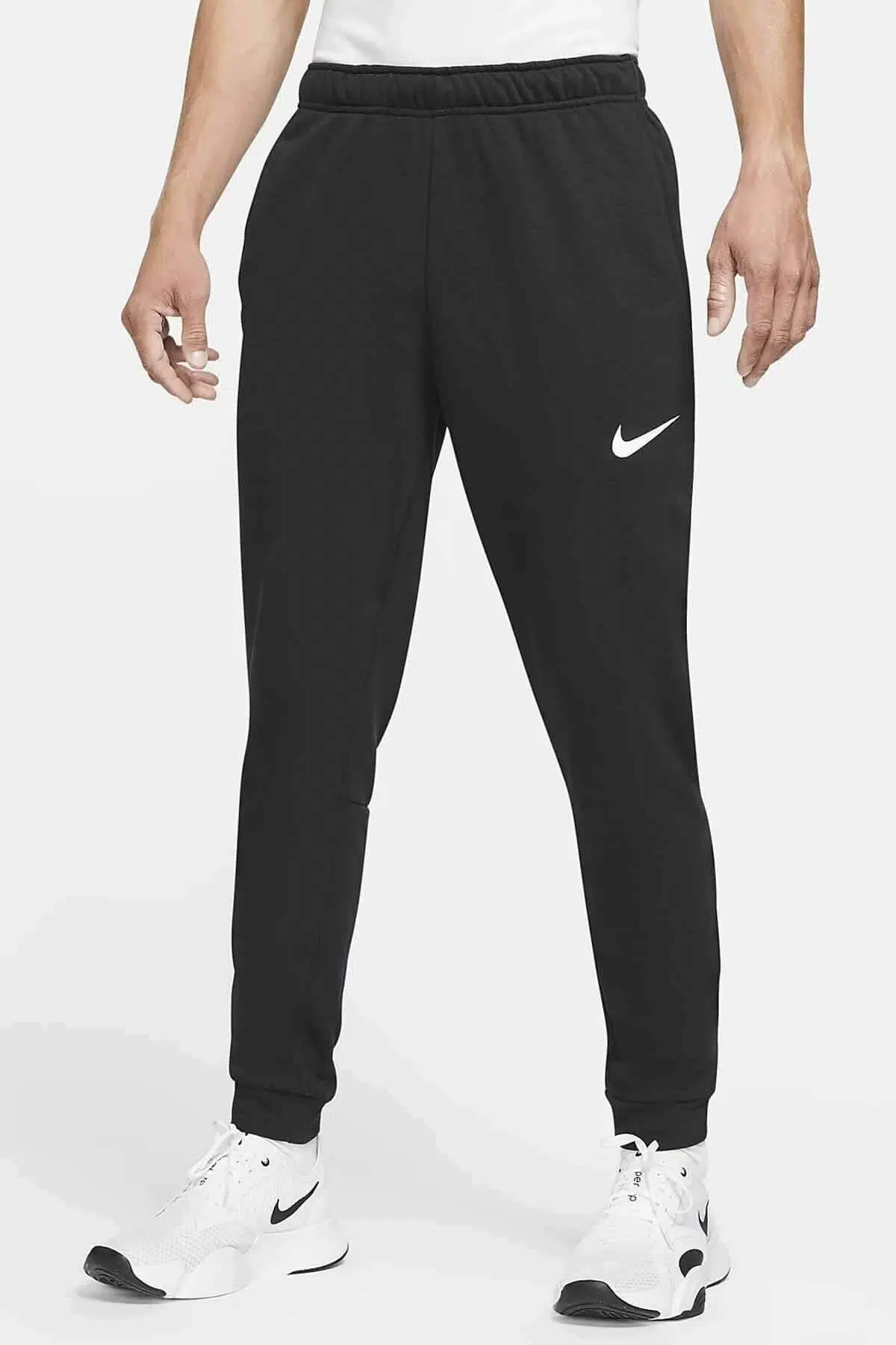 Nike Dri-Fit Tapered Training Erkek Eşofman Altı - Siyah
