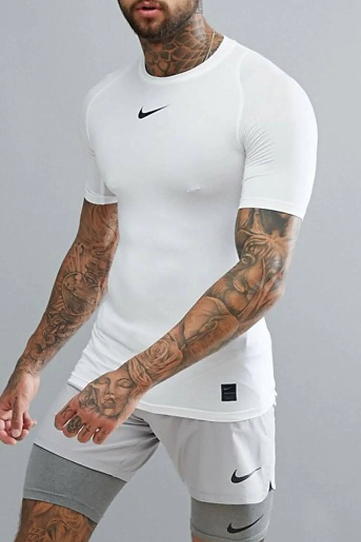 Nike Pro Training Compression T-Shirt in White Sıkı Erkek Tişört