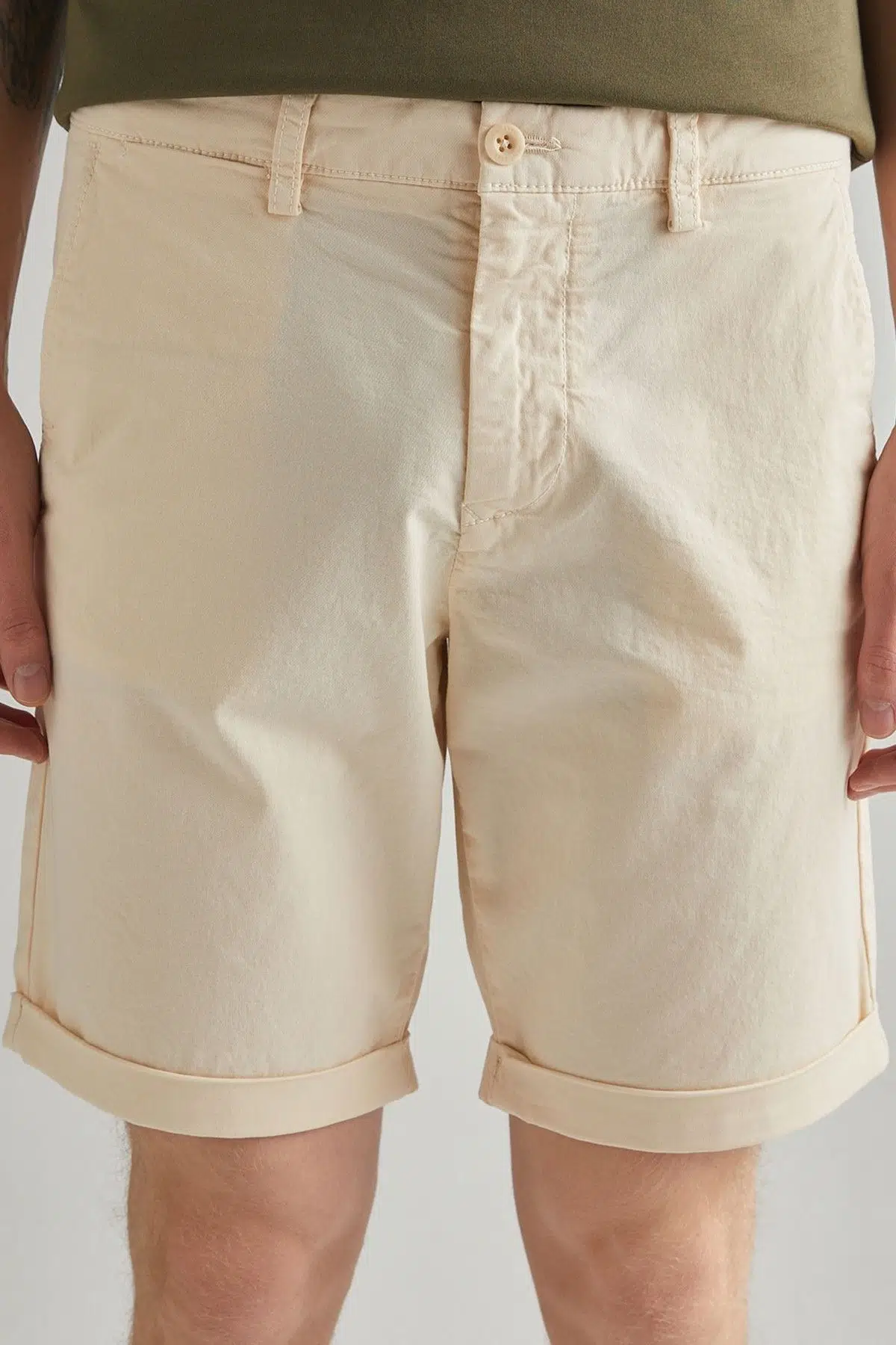 GANT Men's Regular Fit Allister Sunfaded Chino Bermuda Cream Shorts Erkek Kanvas Bermuda Şort Krem