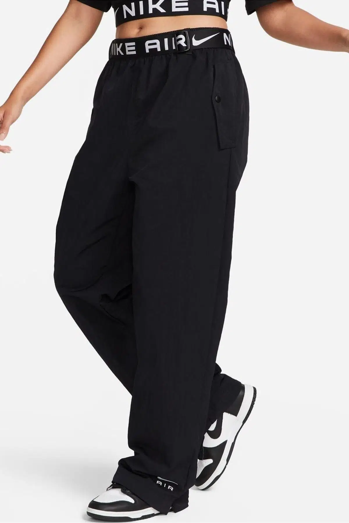 Nike Air High Rise Loose Fit Woven Cargo Pant Kadın Bol Kesim Yüksek Bel Dokuma Kemerli Eşofman Altı Siyah