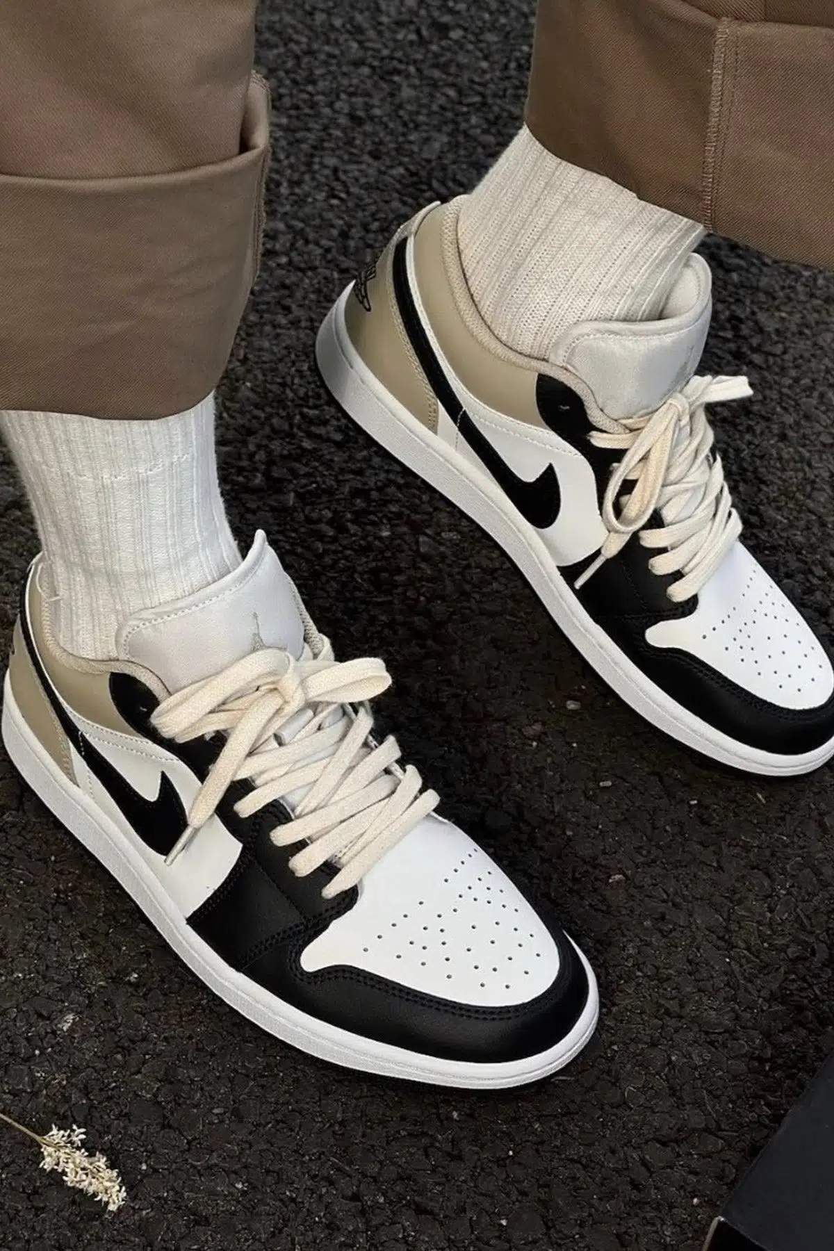 Nike Air Jordan 1 Low Leather Sneaker Hakiki Deri Erkek Spor Ayakkabı Siyah Krem