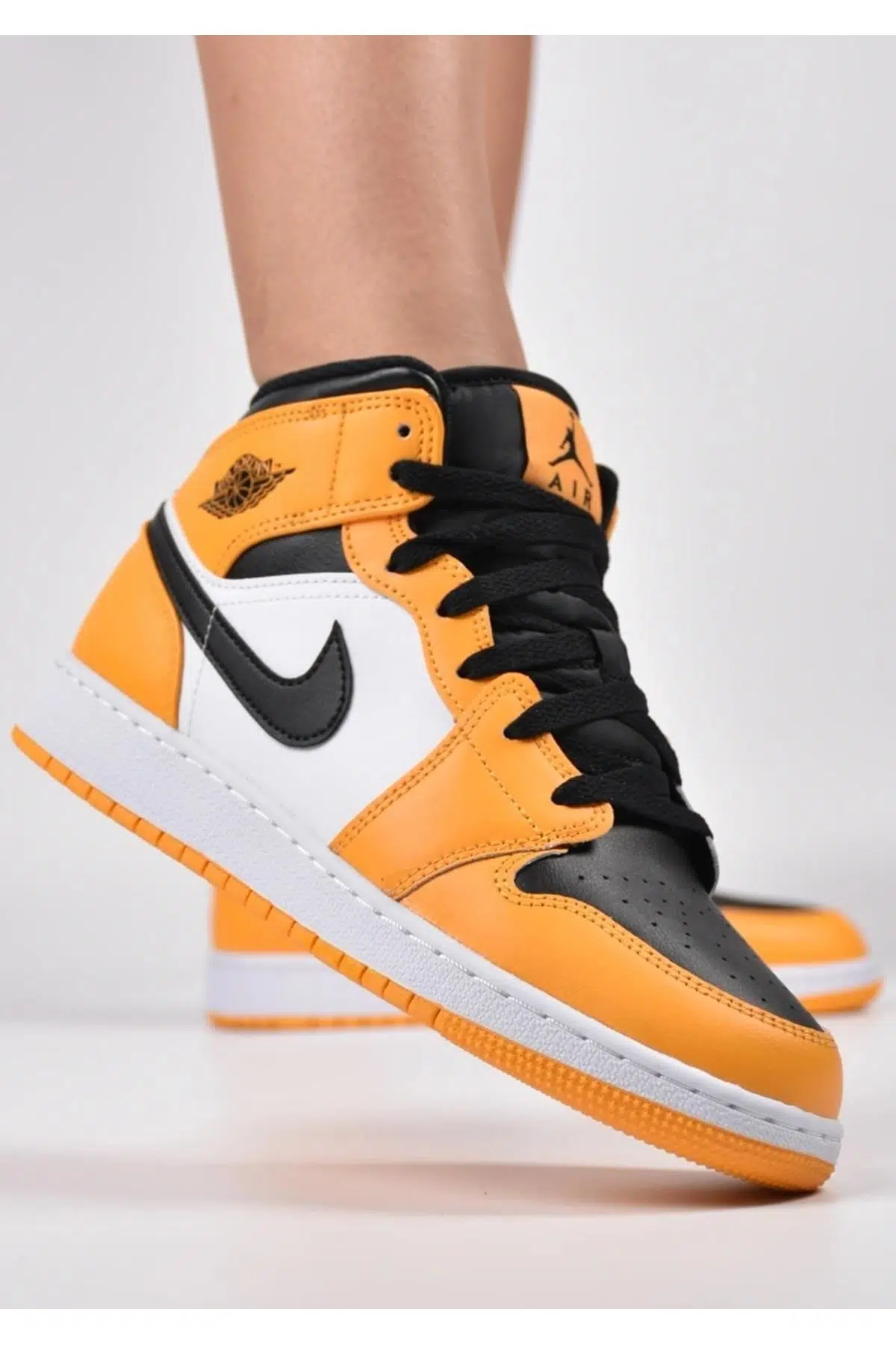 Nike Air Jordan 1 MID Leather Sneaker Kadın Bilekli Hakiki Deri Siyah Sarı Beyaz Spor Ayakkabı