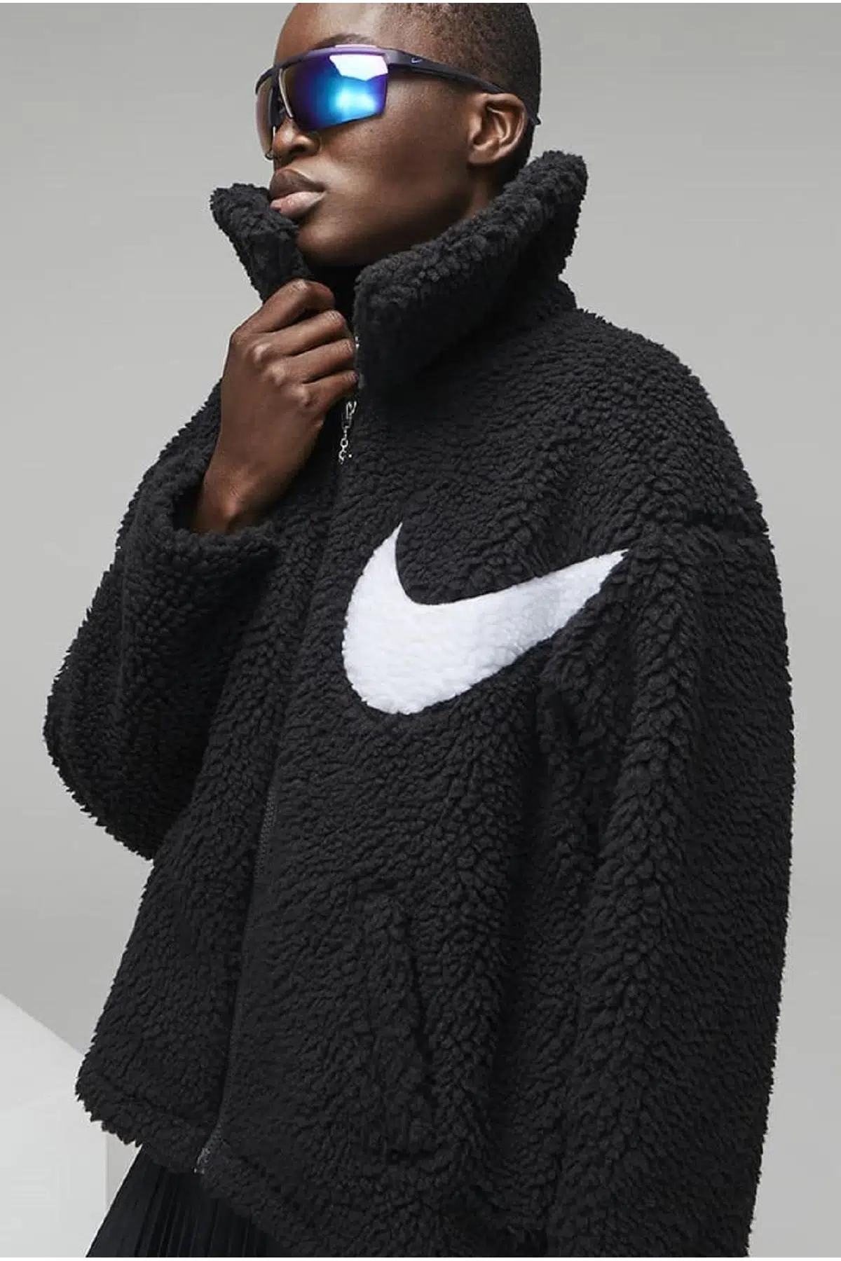 Nike Sherpa Swoosh Graphic Full-Zip Loose Fit Bol Kesim Siyah Peluş Ceket