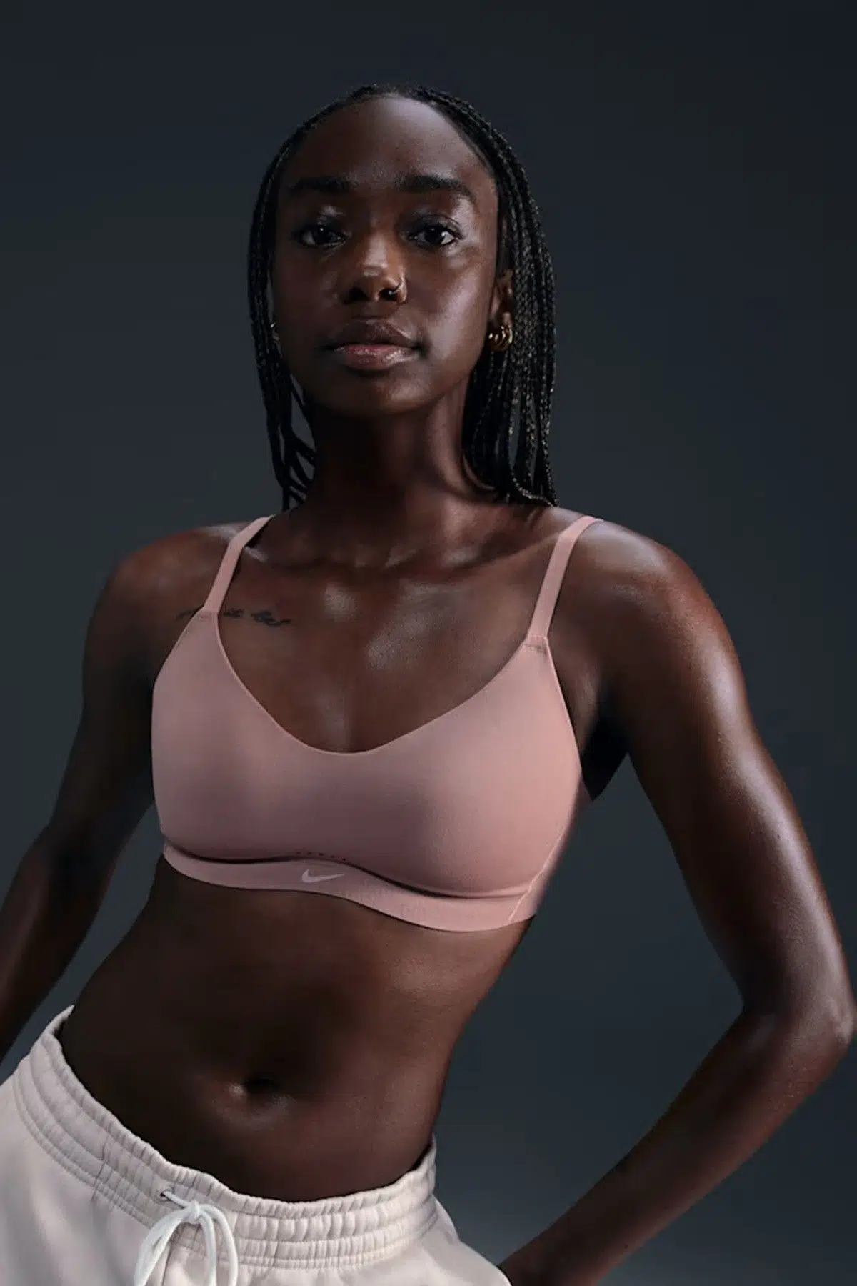 Nike Alate Minimalist Women's Light-Support Padded Convertible Sports Bra Kadın Lazer Kesim Bra Kahverengi
