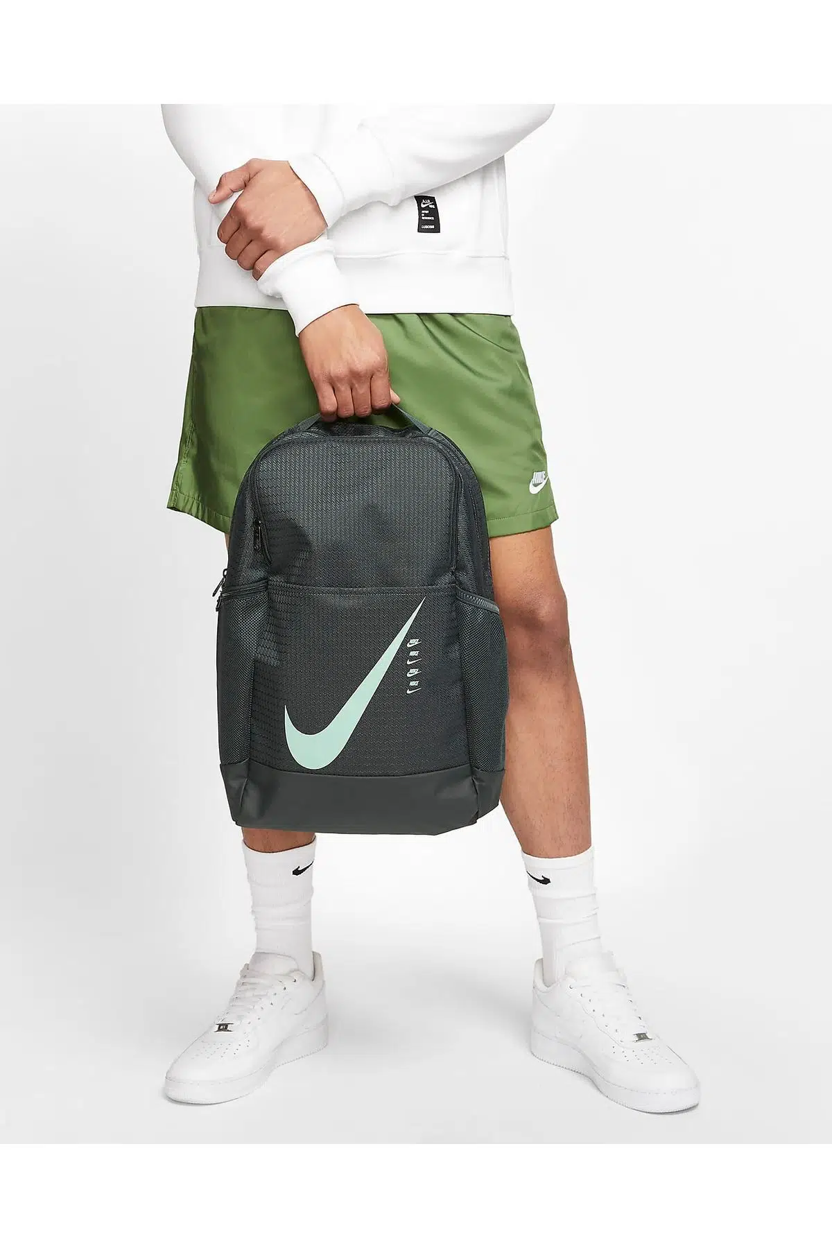 Nike Brasilia 9.0 Antrenman Sırt Çantası (Orta Boy)