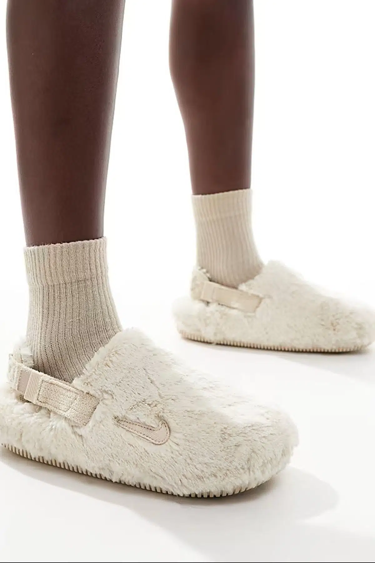 Nike Calm Mule SE Women's Slides Kadın Peluş Soft Kürklü Günlük Sandalet Krem