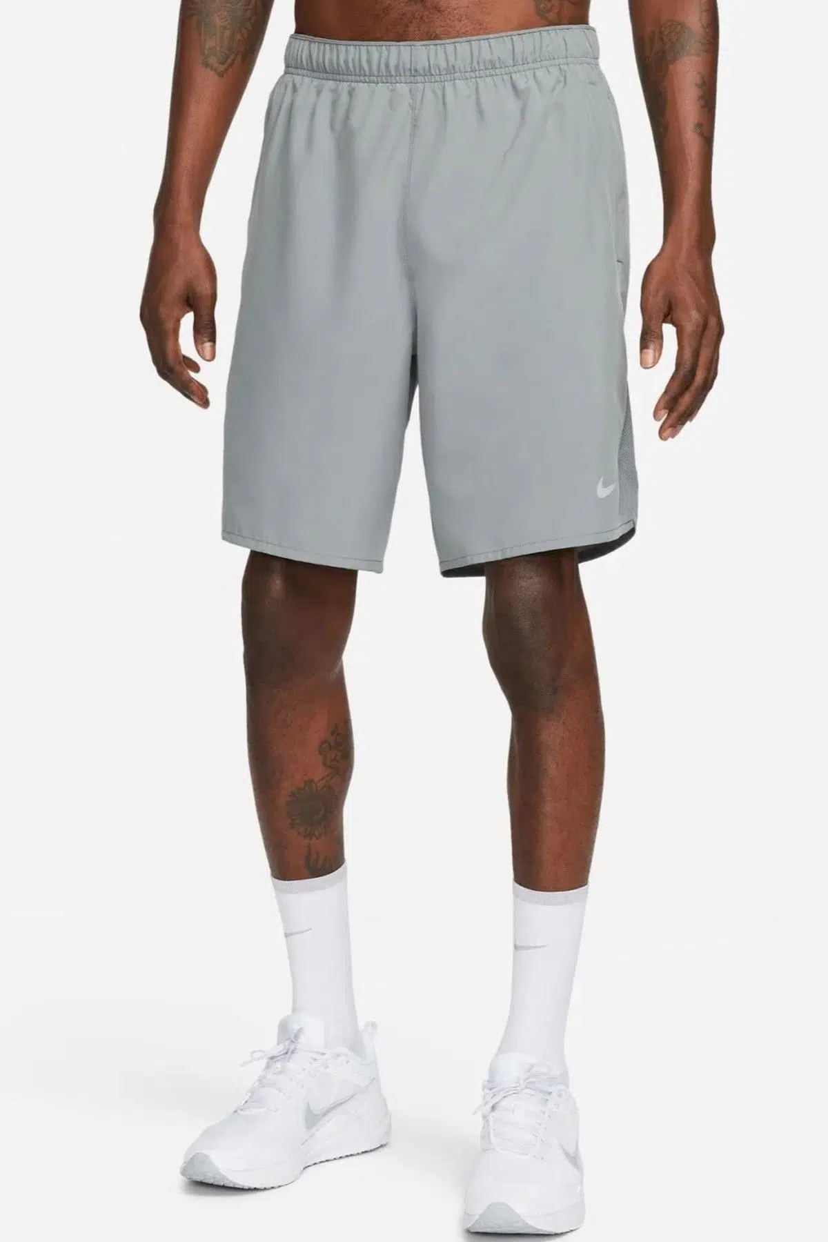 Nike Challenger Mens Running Shorts 9 İnç Reflektörlü Erkek Koşu Antreman Şortu Gri