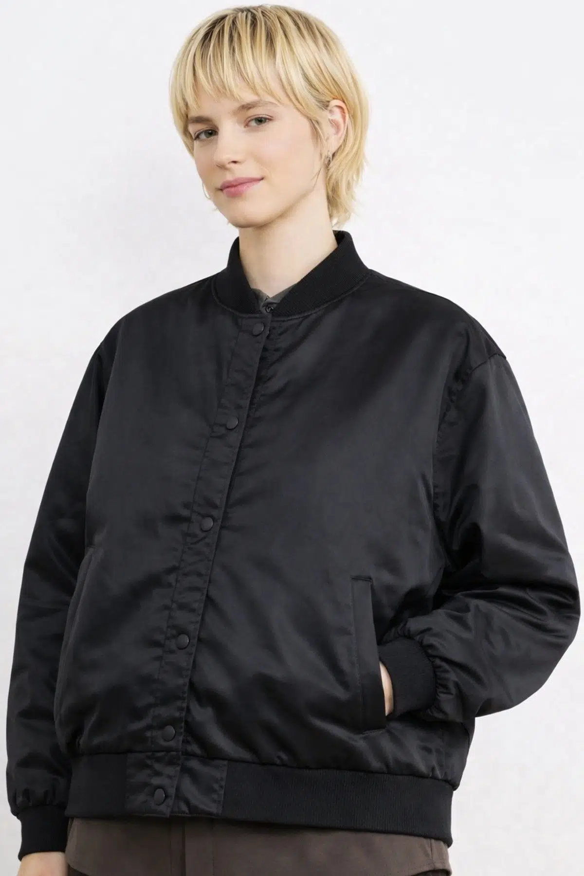 Nike DestroyerWoven Syntehic Fill Oversize Womens Jacket Sentetik Dolgulu Oversize Çıtçıtlı Kadın Ceket Siyah