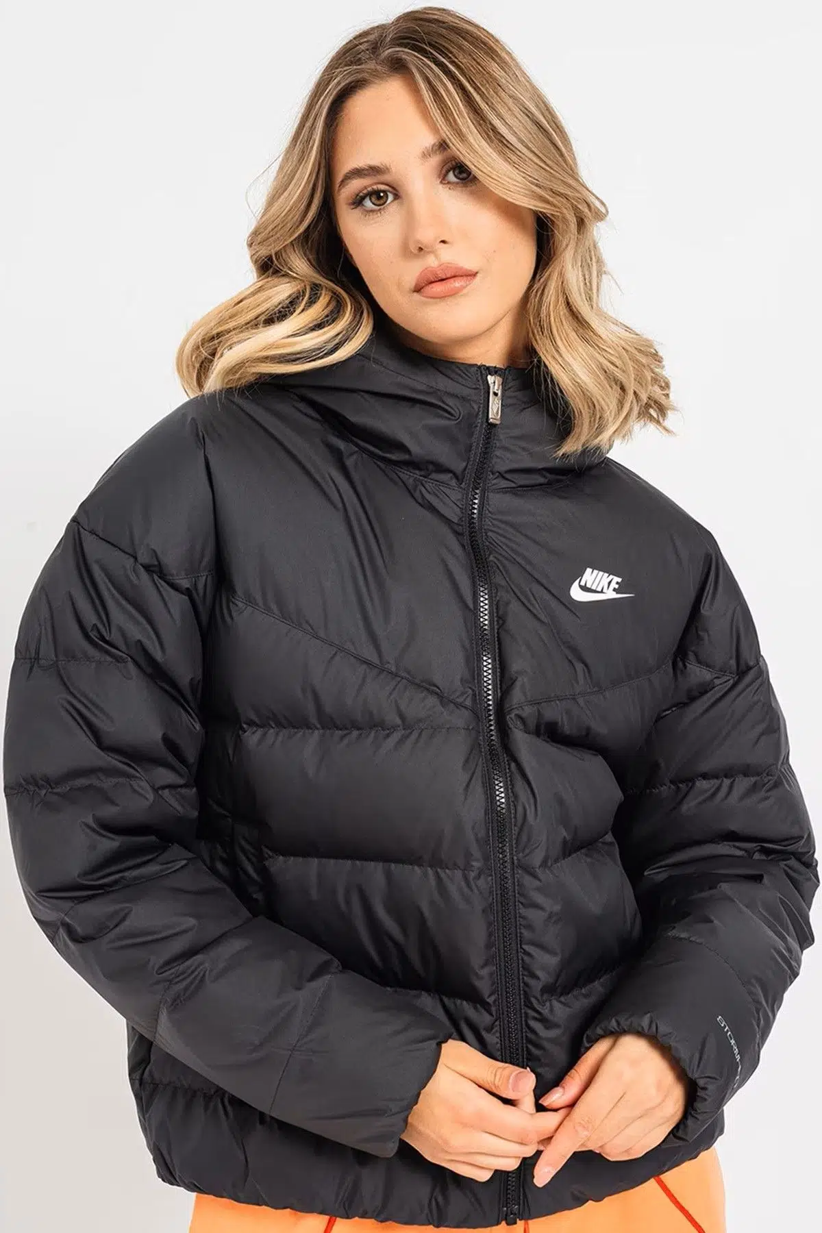 Nike Down Fill Storm Fit Loose Fit Womens Winter Jacket Black Loose Fit Kapişonlu Kaz Tüyü Kadın Şişme Mont Siyah