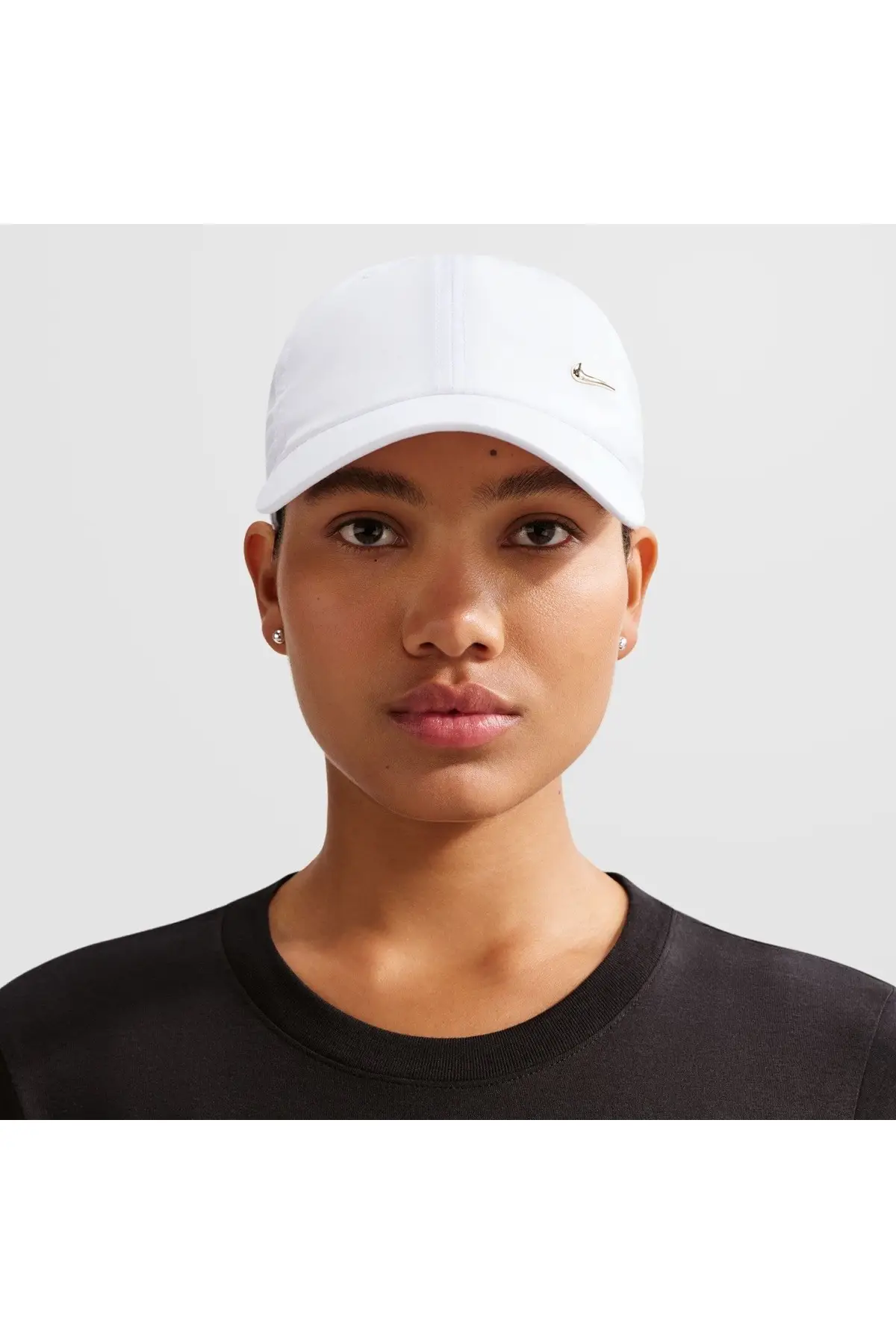 FB5372-101 Nike Dri-Fit Club Cap Gold Swoosh Ayarlanabilir Unisex Şapka Beyaz