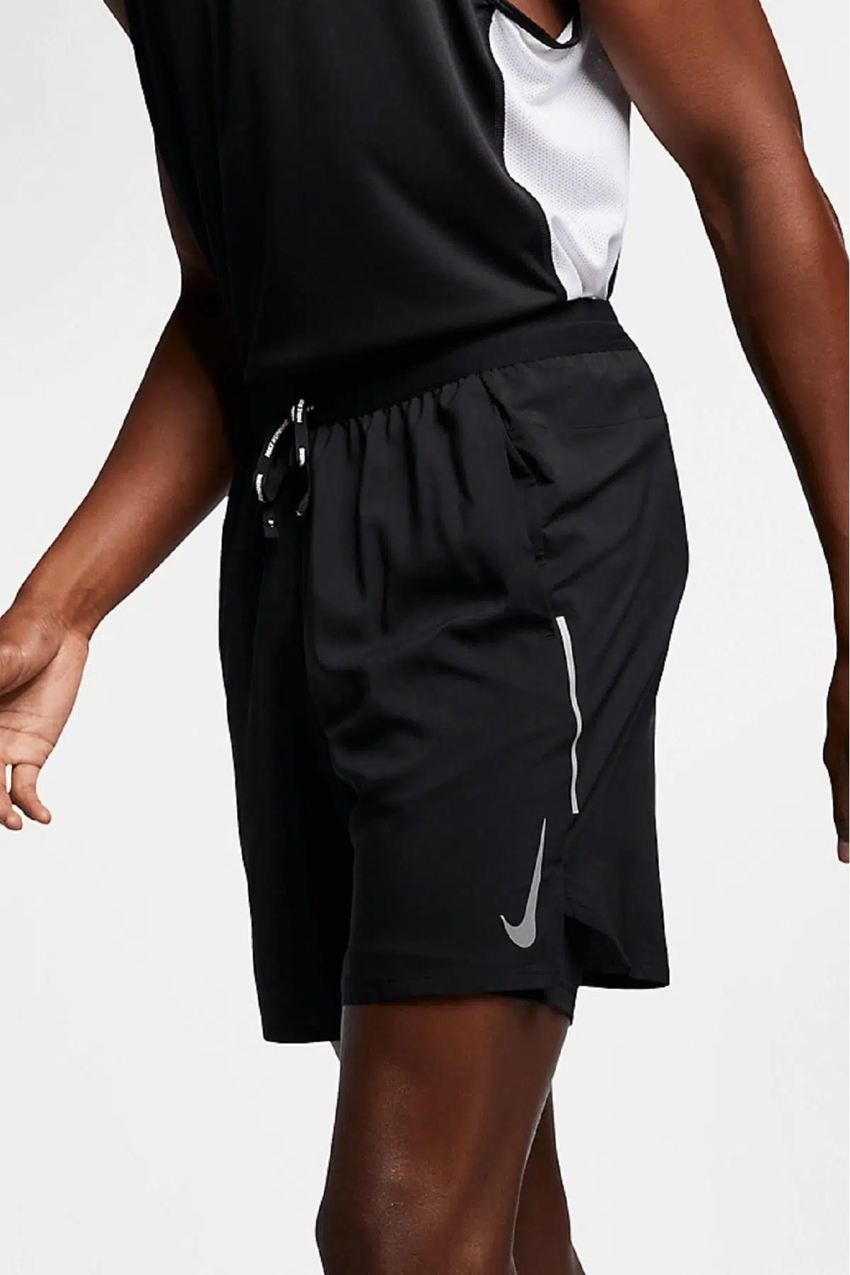 Nike Dri-FIT Flex Stride Fermuarlı Waterproof Cepli Koşu Şortu