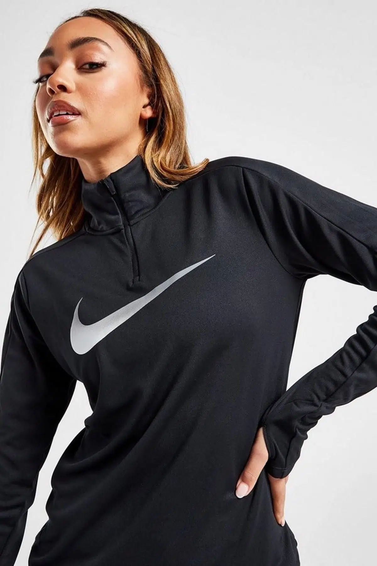 Nike Dri Fit Swoosh 1/4 Zip Sweat Black Yarım Fermuarlı Koşu Üstü Sweatshirt Siyah