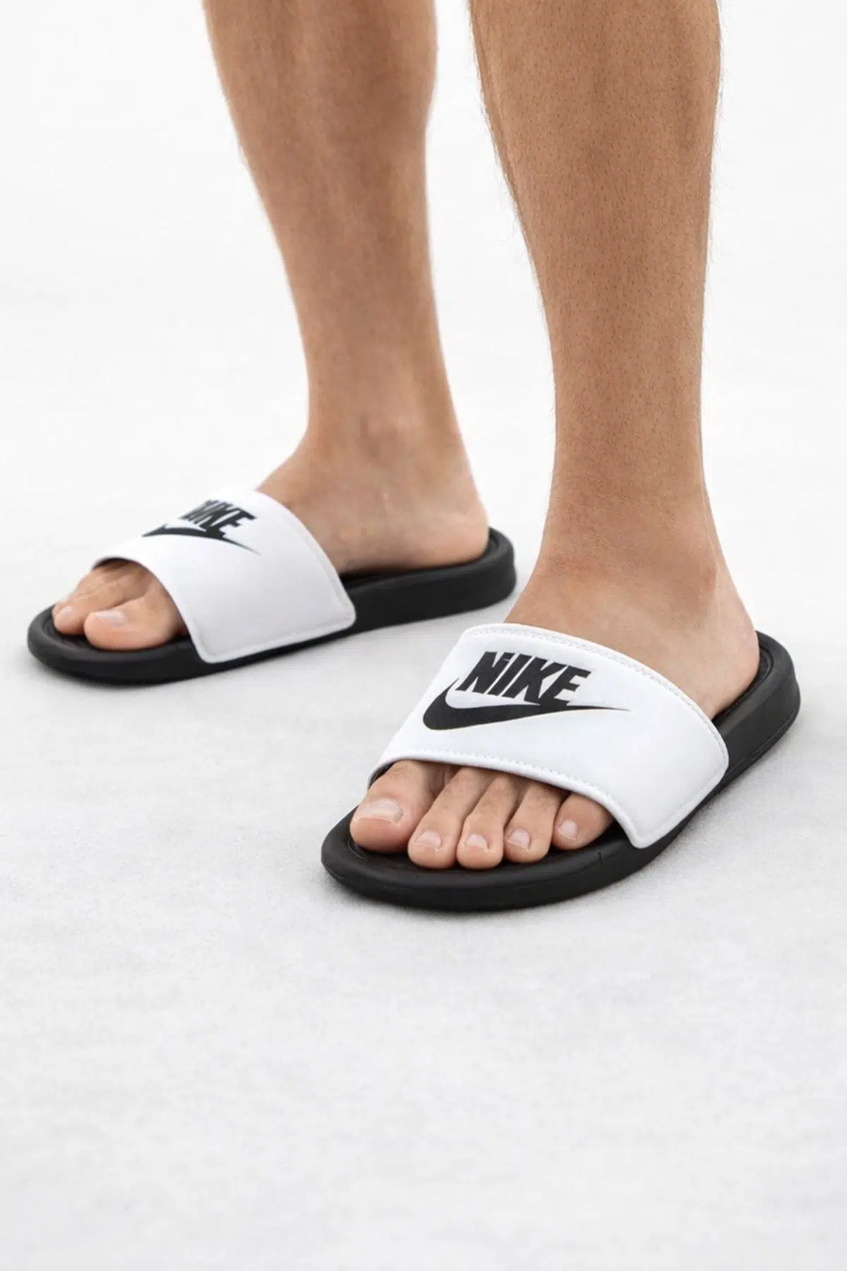 Nike Futura Benassi Slide White Unisex Beyaz Terlik Tek Bantlı