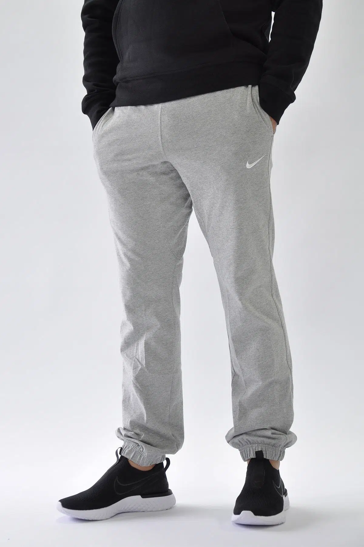 Nike Sportswear Regular Fit Yazlık İnce Bol Kesim Gri Eşofman Altı