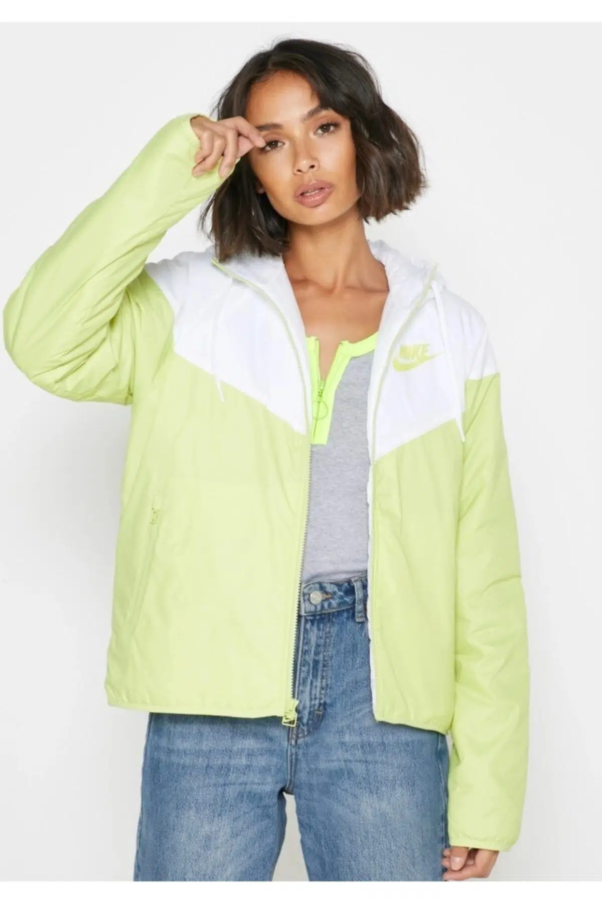 Nike Kadın Mont Thermore Synthetic-Fill Windrunner CJ2263-100