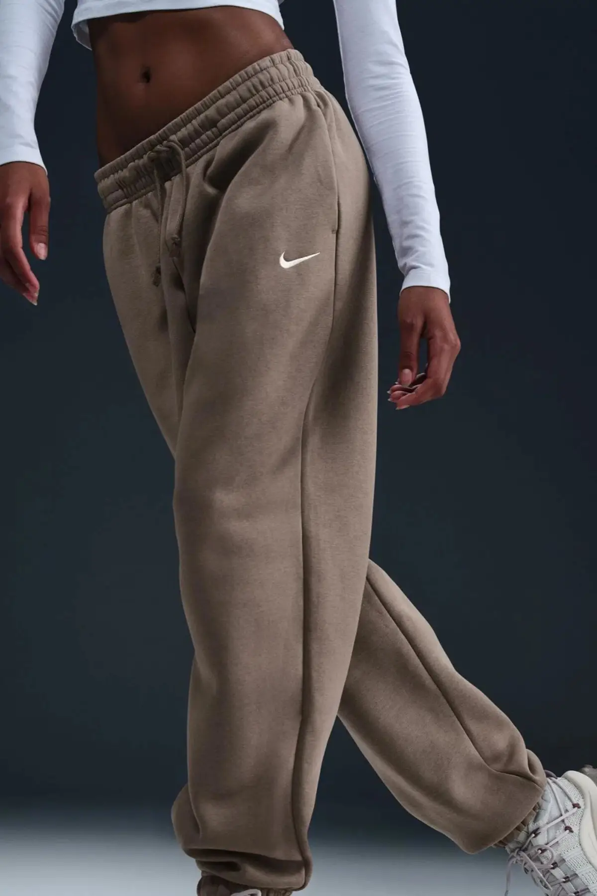 Nike Phoenix Fleece HR Oversize Womens Pant.Yüksek Bel Bol Kesim Kadın Eşofman Altı Kahverengi