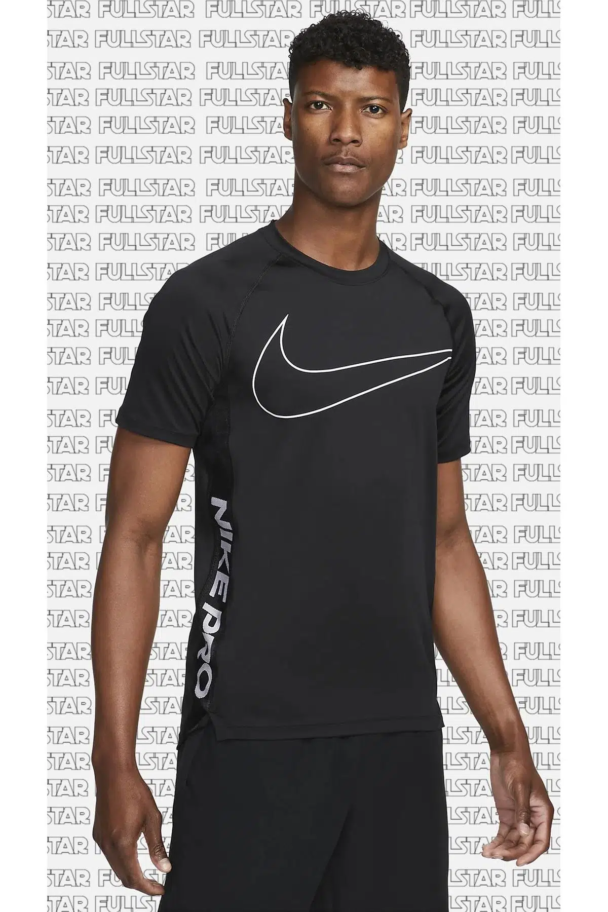 Nike Pro Dri-FIT Erkek Slim Fit Antrenman Üstü Tişört Siyah