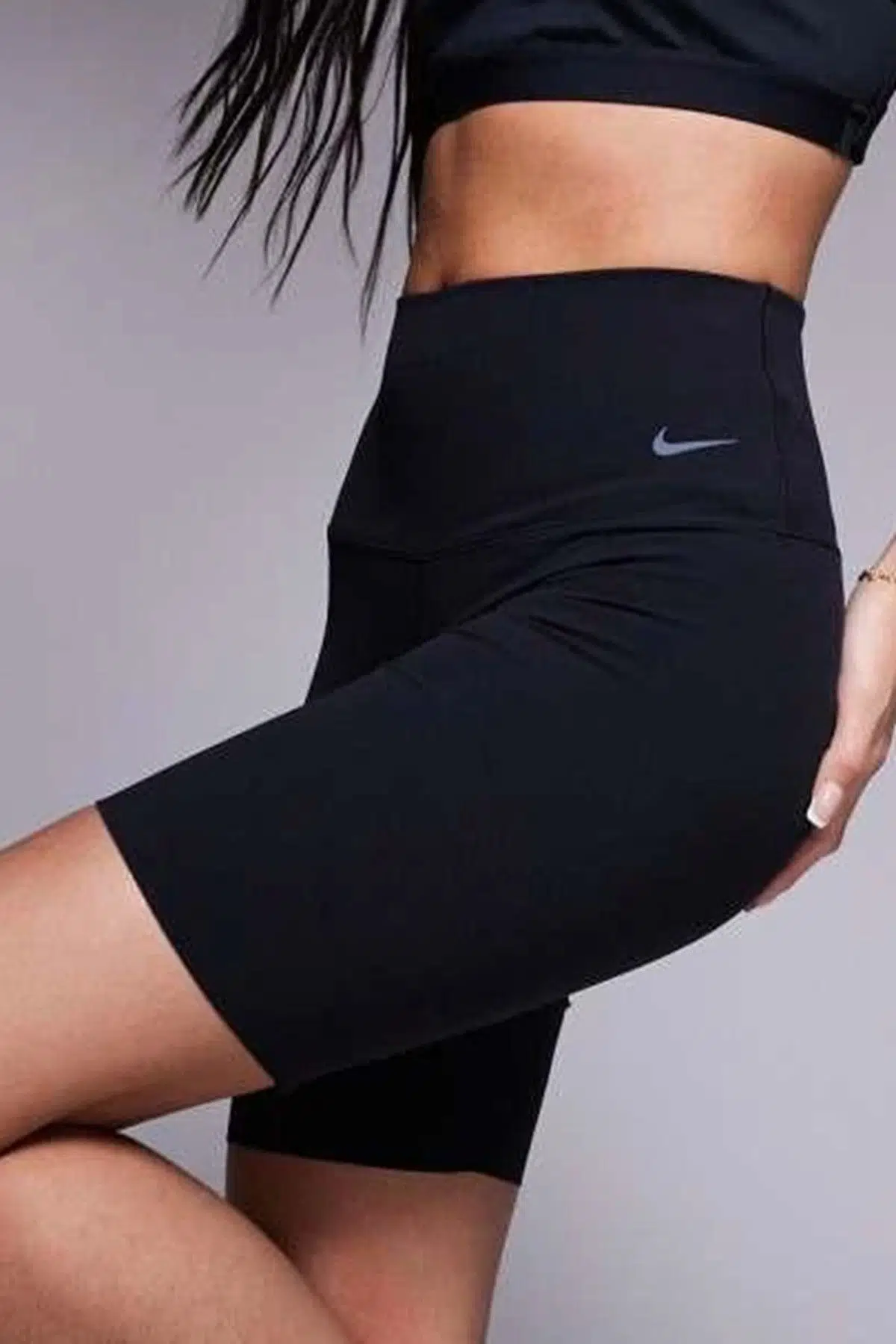 Nike Training Zenvy Dri Fit High Rise 8 inch Shorts Kadın 20 cm Yüksek Bel Reflektörlü Tayt Şort Siyah