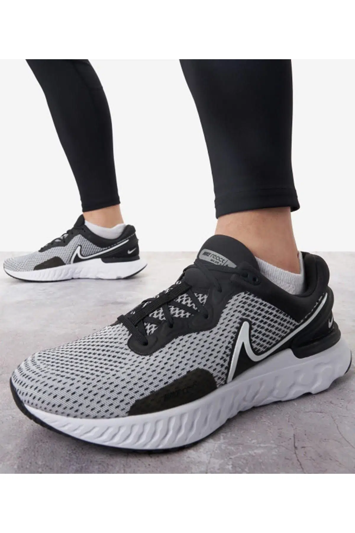 Nike React Miler 3 Yürüyüş Koşu Ayakkabısı Siyah