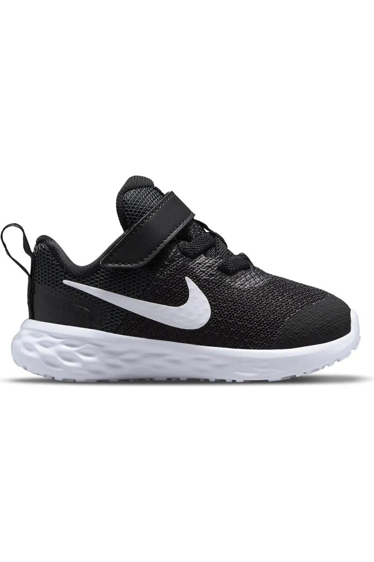 Nike Revolution 6 Walk Shoes Lastik ipli Kolay Giyimli Yürüyüş Ayakkabısı Siyah Beyaz