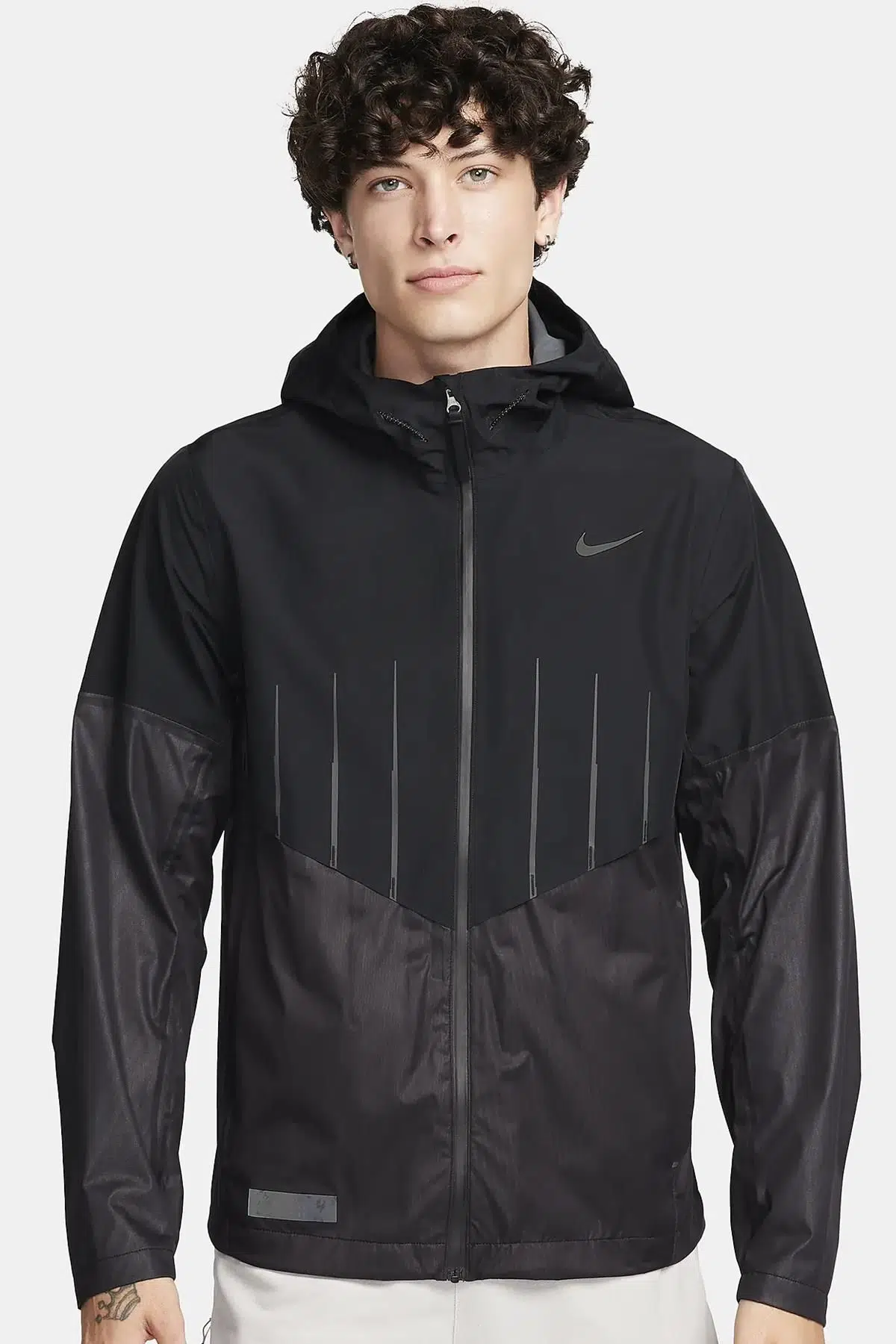 Nike Running Storm Fit Division Aerogami Jacket Erkek Su itici Kapüşonlu Reflektörlü Yürüyüş Koşu Ceketi Siyah