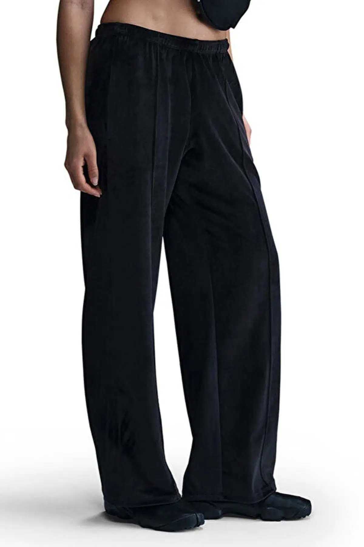 Nike Sportswear Clothing Track Chill Knit Pants.Düz Paça Kadife Kadın Eşofman Altı Siyah