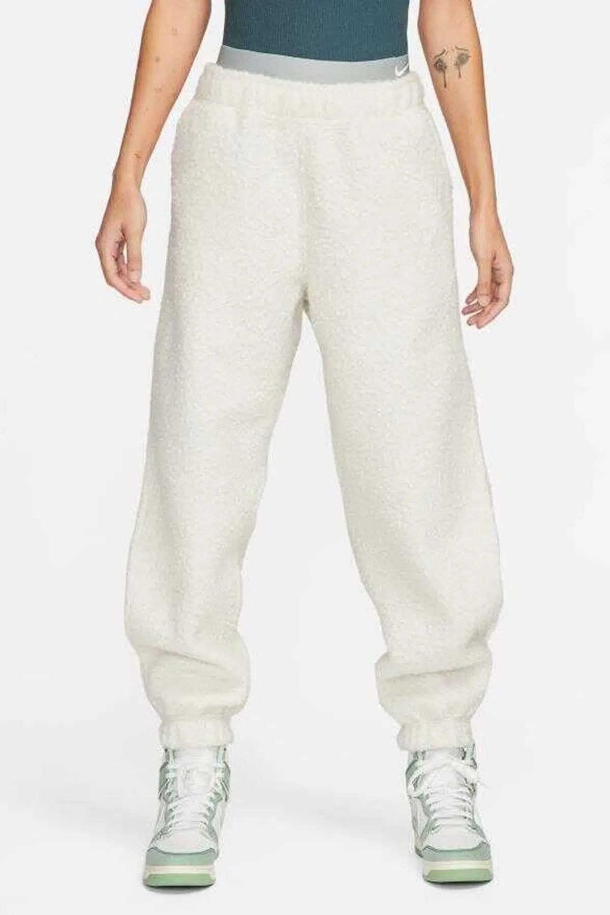 Nike Sportswear Collection Sherpa Loose Fit High Rise Jogger Kadın Yüksek Belli Eşofman Altı Taş Rengi