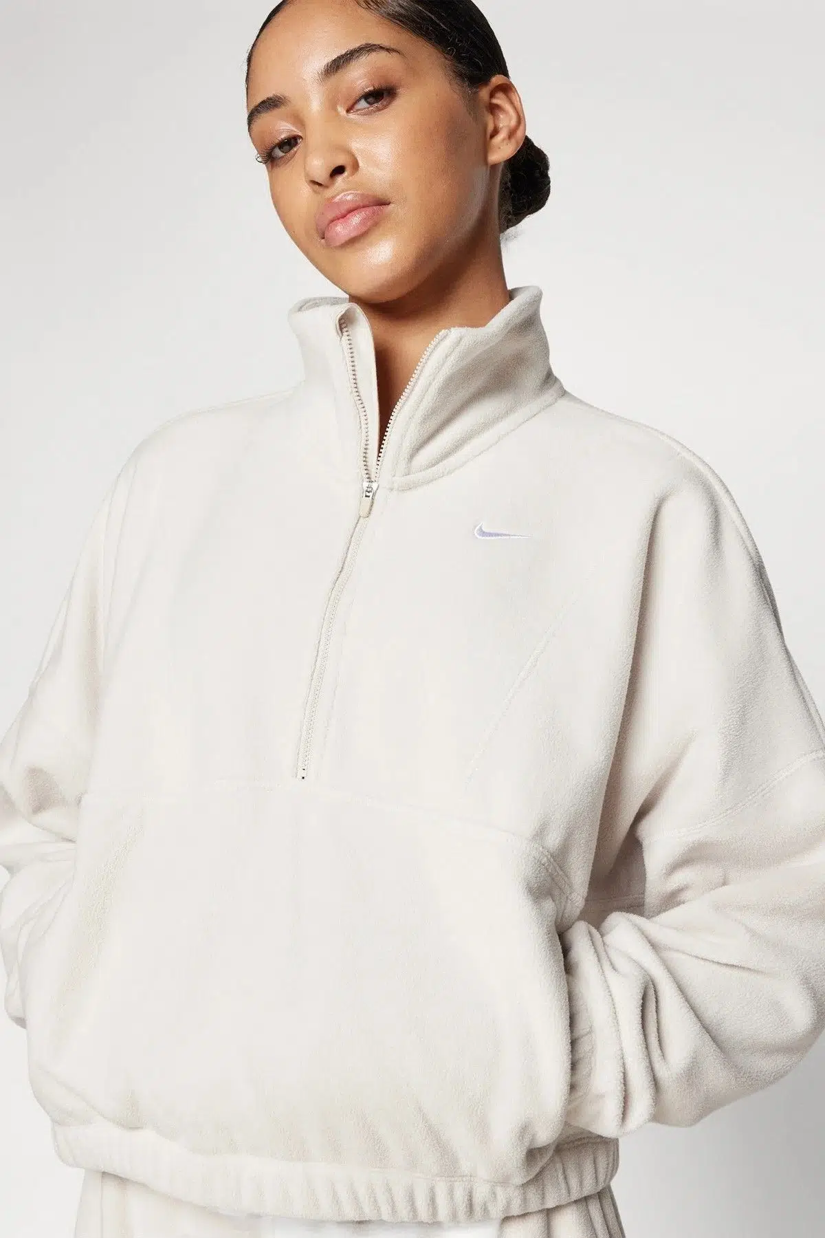Nike One Therma Fit Oversize Half Zip Sweatshirt Kadın Oversize Kısa Yarım Fermuar Polar Sweatshirt Krem