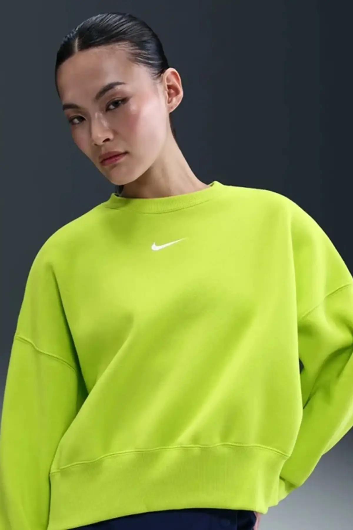 DQ5761-389 Nike Sportswear Essential Collection Fleece Oversized Kadın Sweatshirt Yeşil