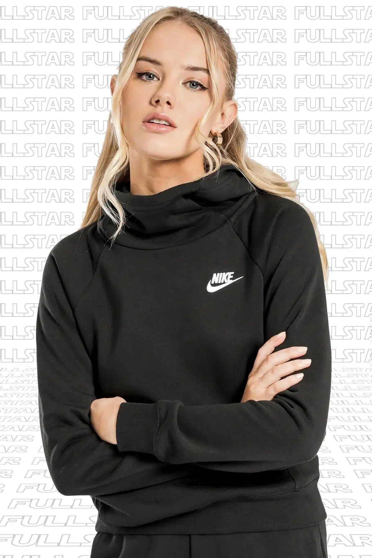 Nike Sportswear Essential Funnel Neck Hoodie in Black Boğazlı Kapüşonlu Sweat