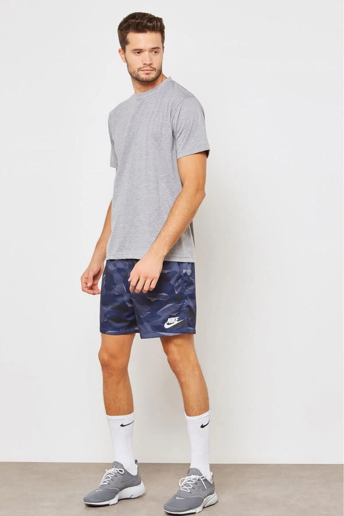 Nike Sportswear Flow Camo Navy, Lacivert Kamuflaj File Astarlı Dokuma Şort