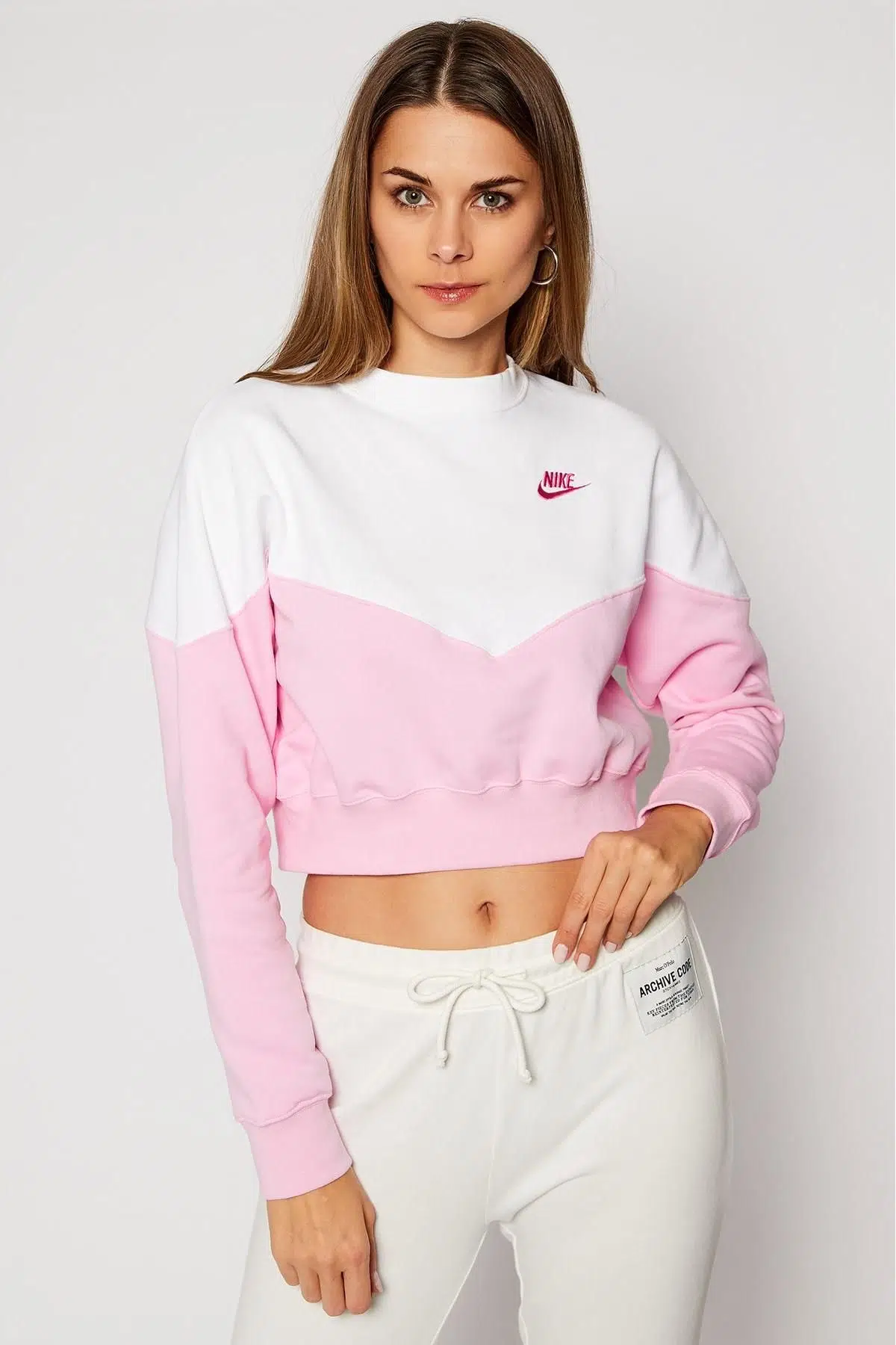 Nike Sportswear Heritage Pembe Loose Fit Kısa Sweatshirt