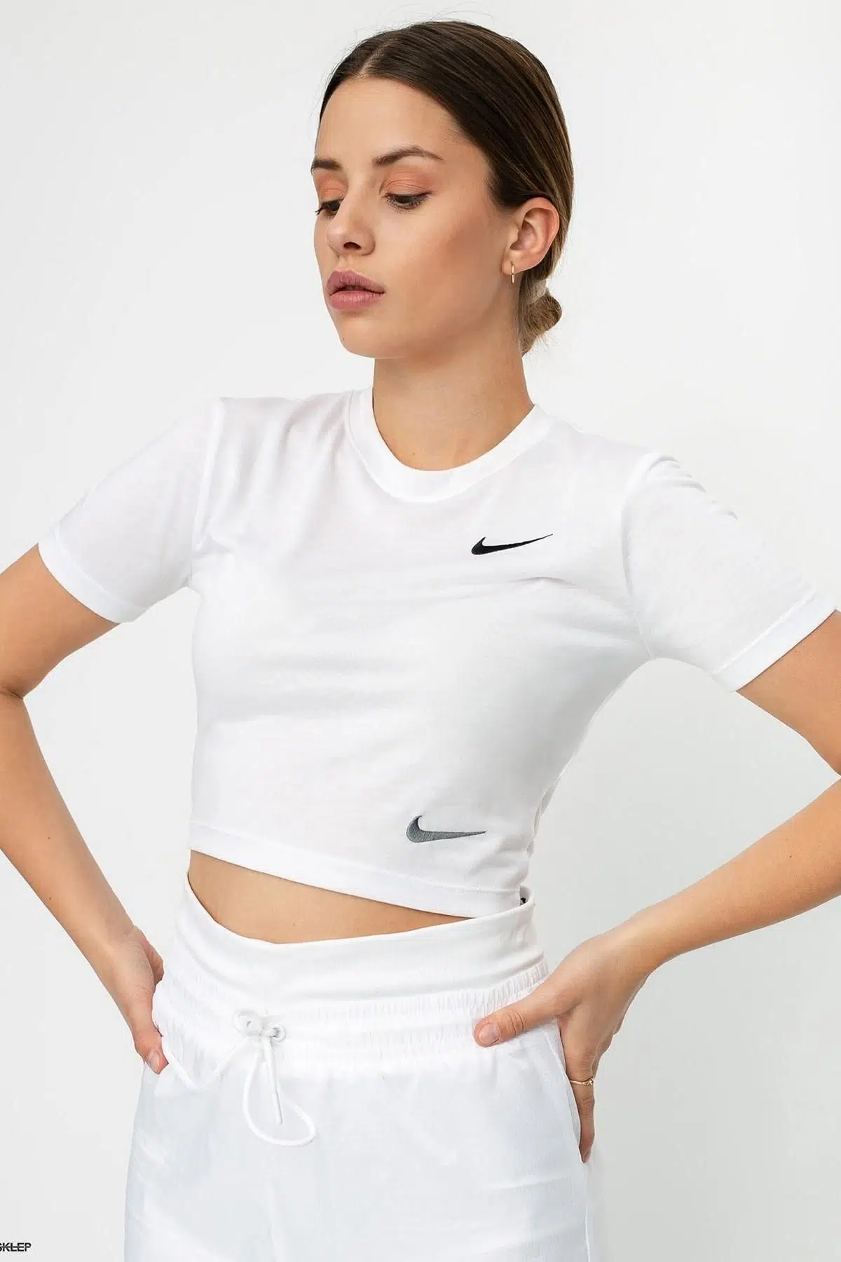 Nike Sportswear Slim Crop Doubla Swoosh Tee İnce Kısa Beyaz Tişört