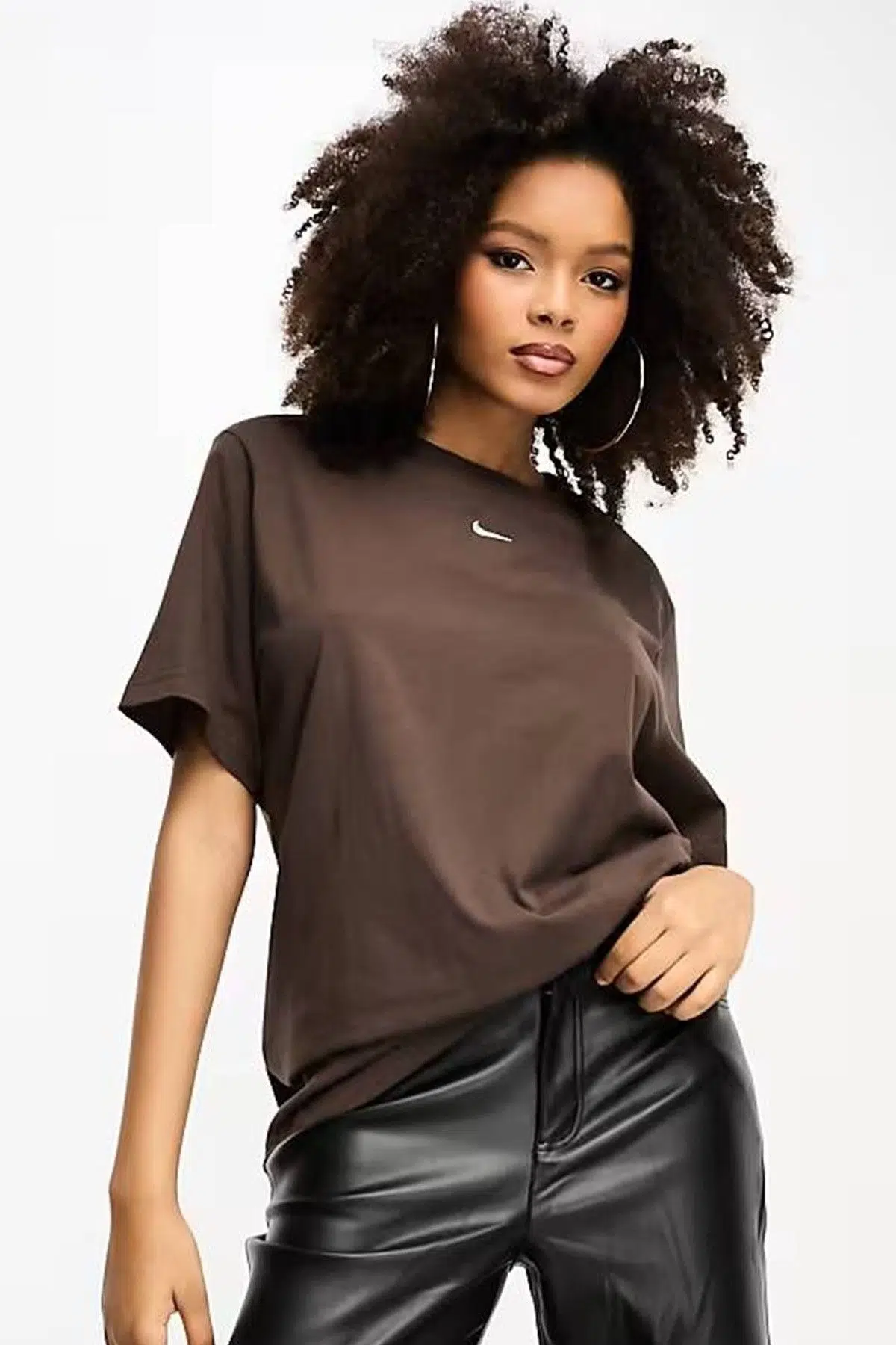 Nike Sportswear Organic Cotton Loose Fit T-shirt Kadın Nakış Swooslu Bol Kesim Tişört Kahverengi