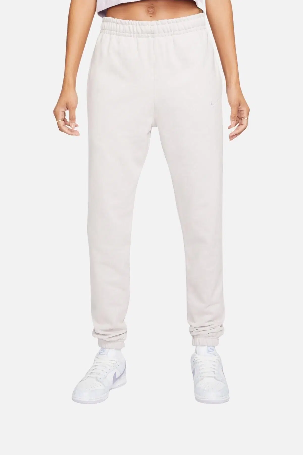 Nike Loose Fit Trousers Bol ve Uzun Kesim Kırık Beyaz Eşofman Altı DV