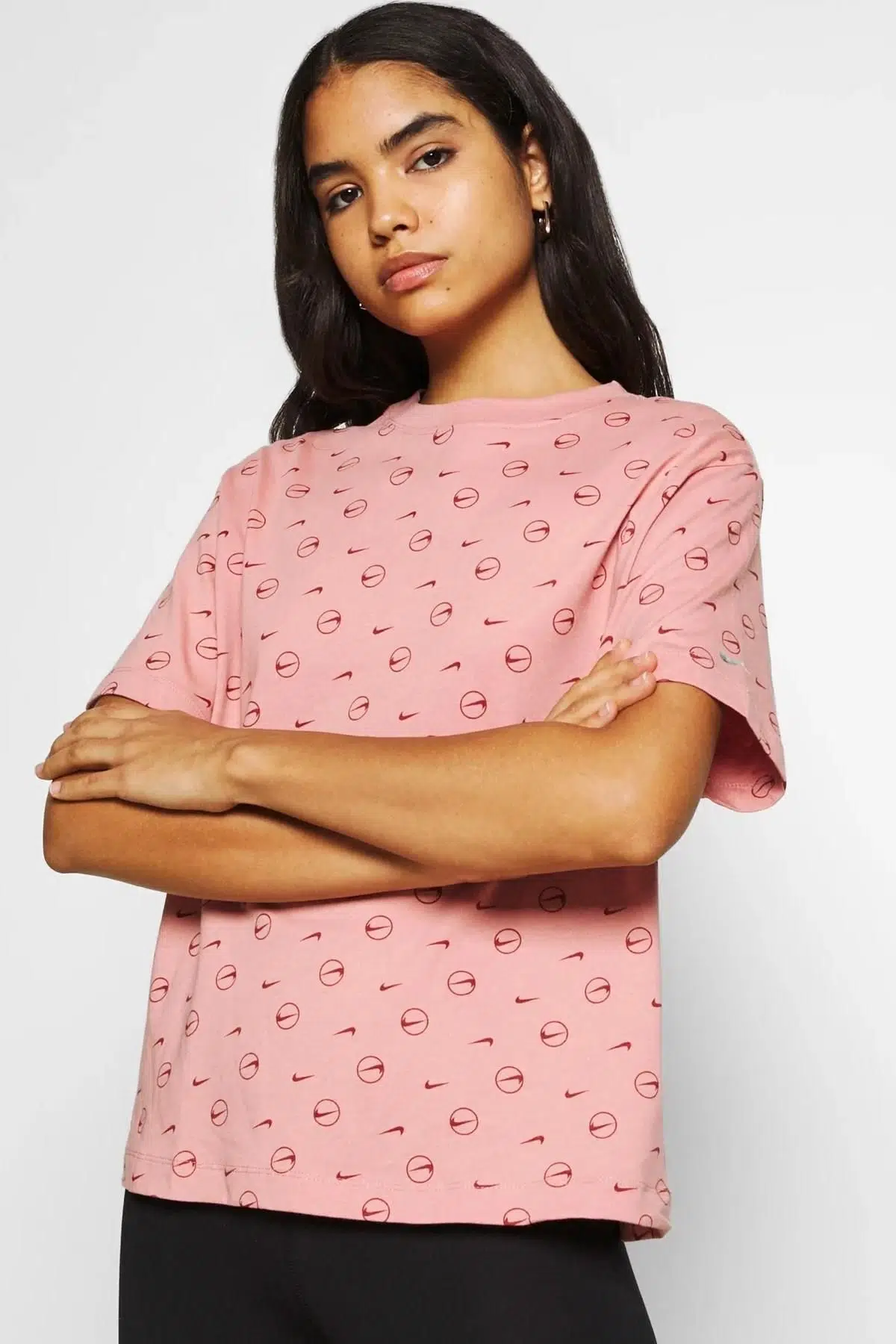 Nike Sportswear Swoosh Printed Short-Sleeve Top Loose Fit Bol Kesim Tişört
