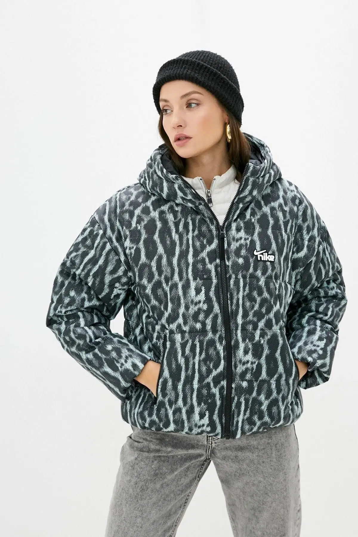 Nike Sportswear Synthetic-Fill Thermore Jacket Siyah Beyaz Mont