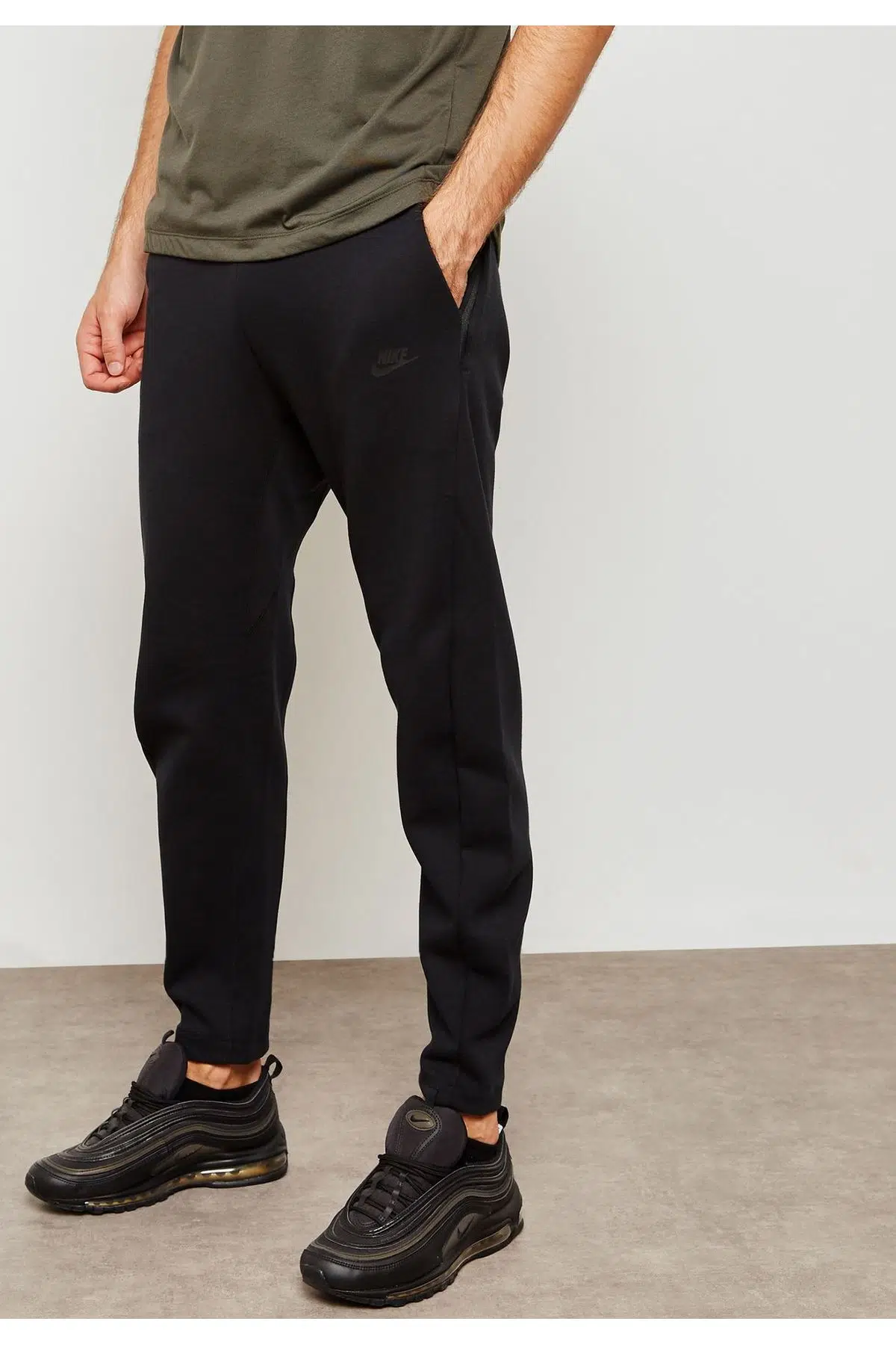  Nike Sportswear Tech Fleece Siyah Erkek Eşofman Altı 928507-011