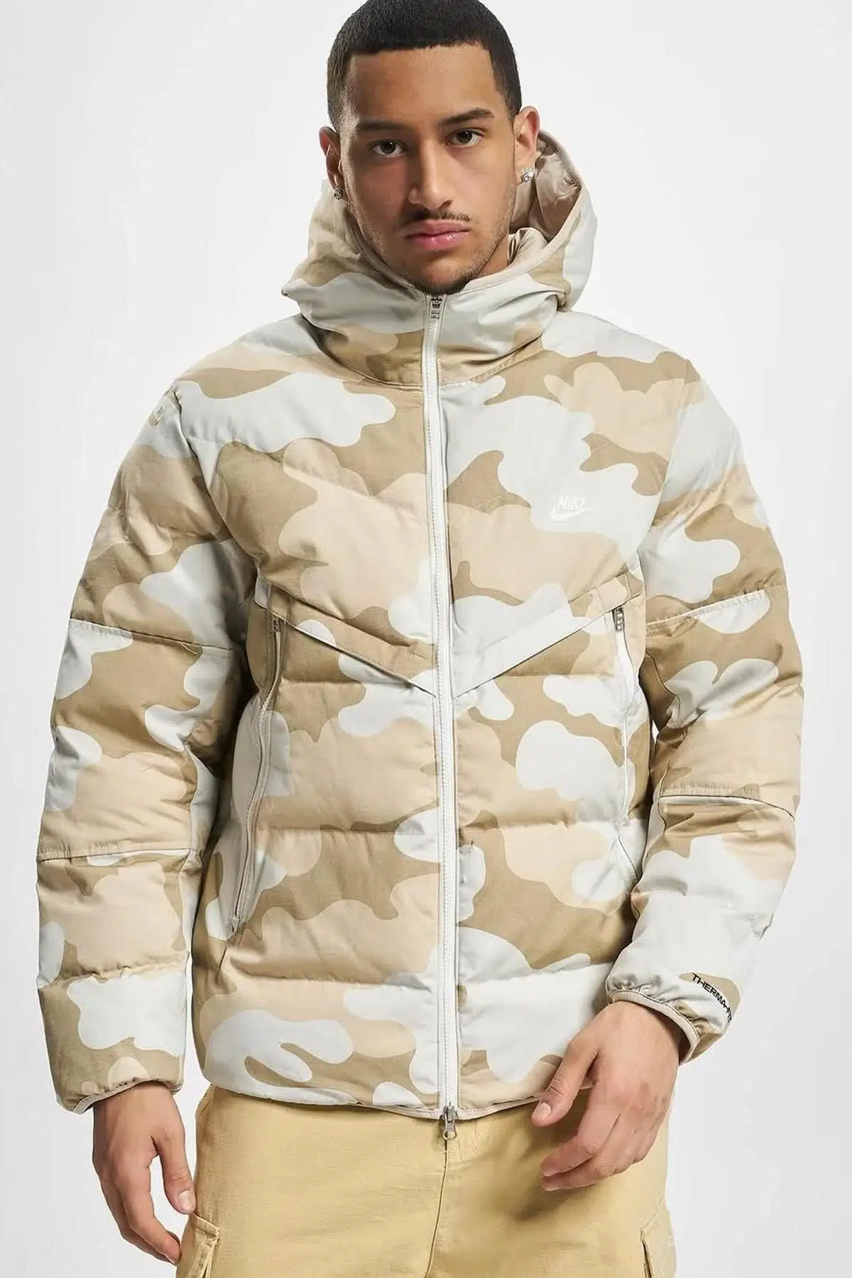 Nike Sportswear Therma Fit Kamuflaj Erkek Kapüşonlu Mont Krem