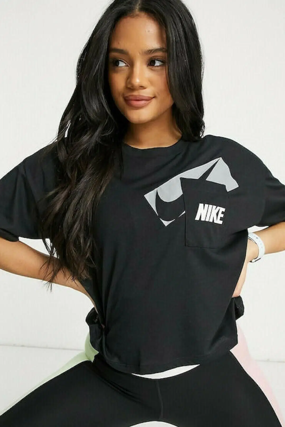 Nike Dri-Fit Graphic Training Crop Top Oversize Kısa Tişört Siyah
