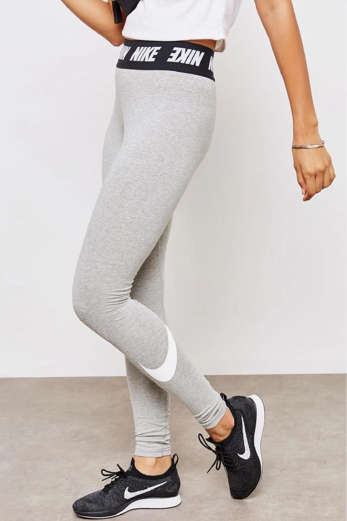 Nike Sportswear Swoosh Yüksel Belli Gri Spor Tayt