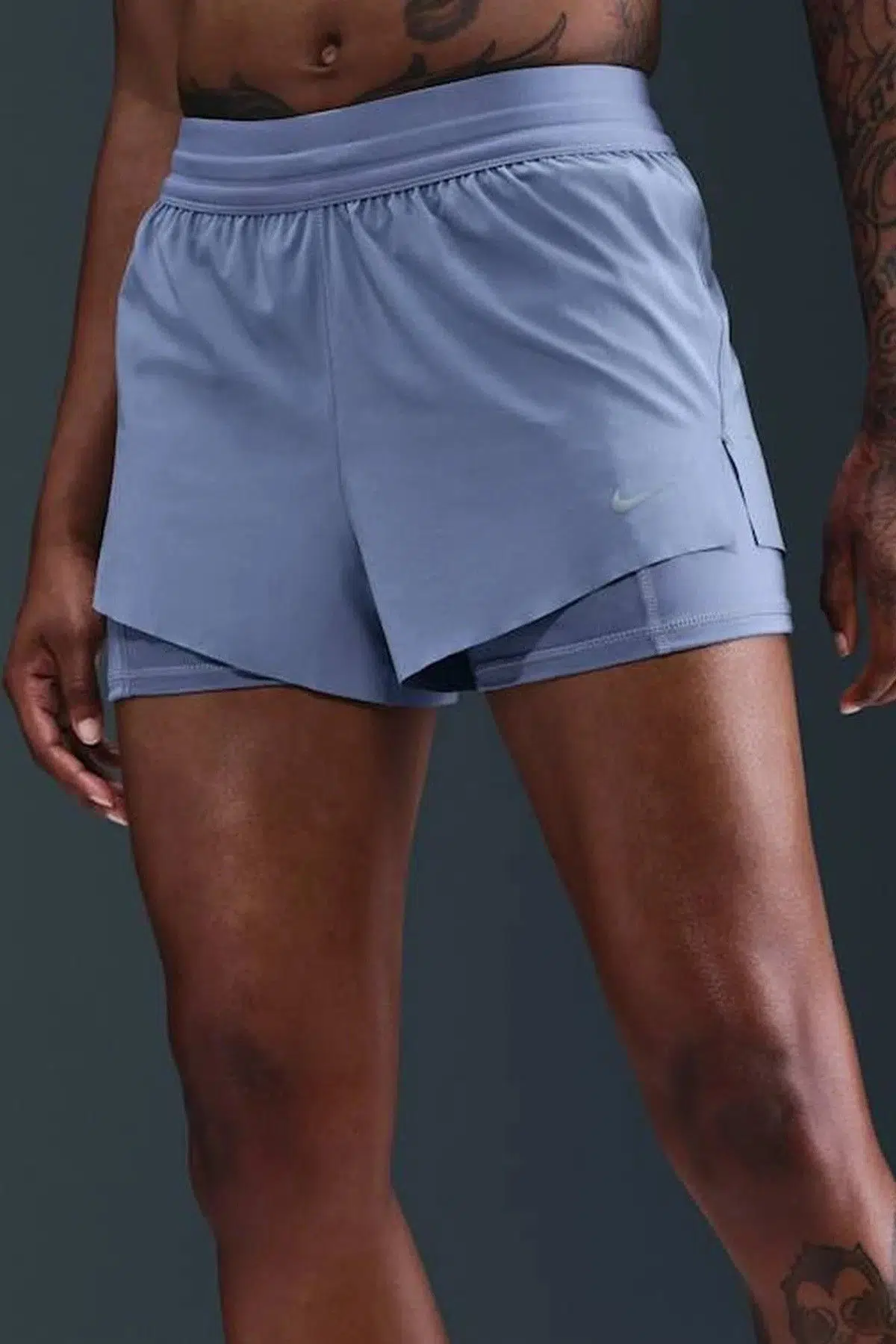 Nike Swift Dri Fit Mid Rise 4" 2IN1 Running Short Kadın 4" Taytlı Koşu Şortu Mavi