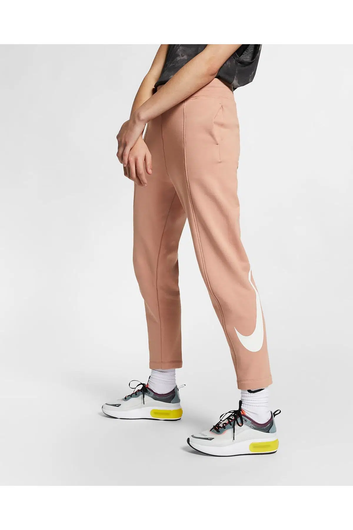 Nike Swoosh Eşofman Altı Bol Kesim 