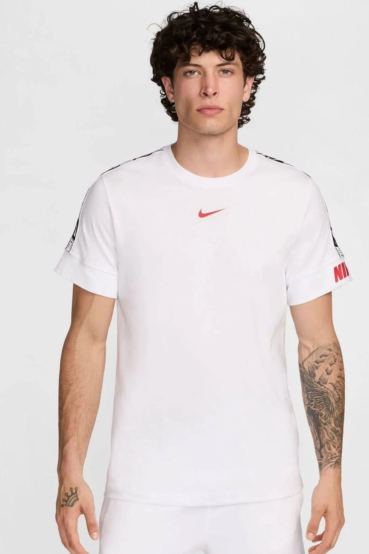 Nike Tape Logo Men's T-shirt Erkek Şerit Logolu Pamuklu Tişört Beyaz