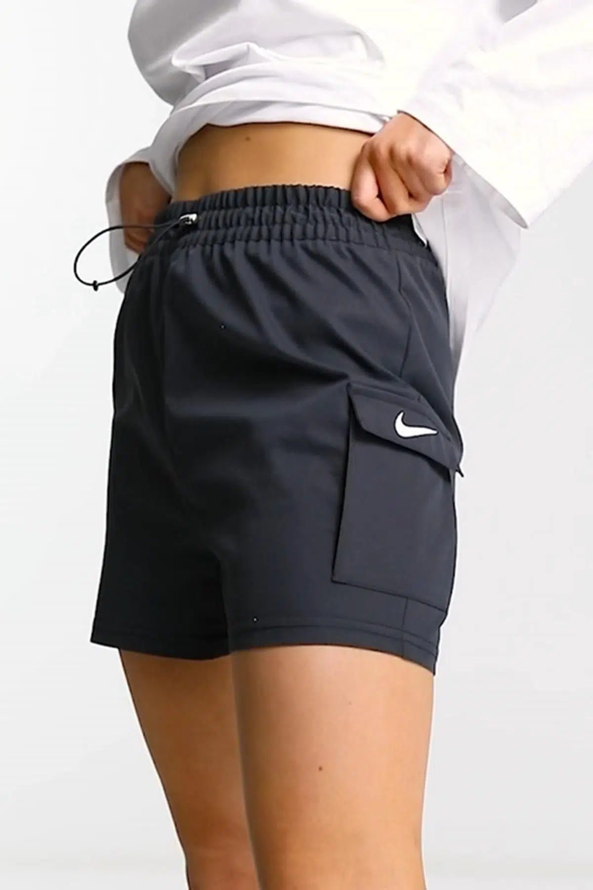 Nike Mini Swoosh Woven Cargo Shorts Black Tek Cepli Dokuma Kadın Kargo Şort Siyah