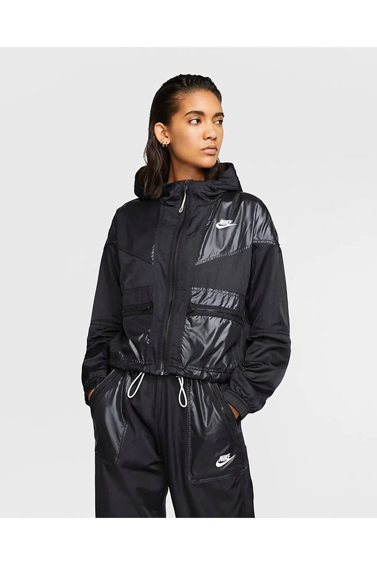  Nike Windrunner Cargo Rebel Full-Zip Hoodie Kapüşonlu Kadın Ceket BV2833-010