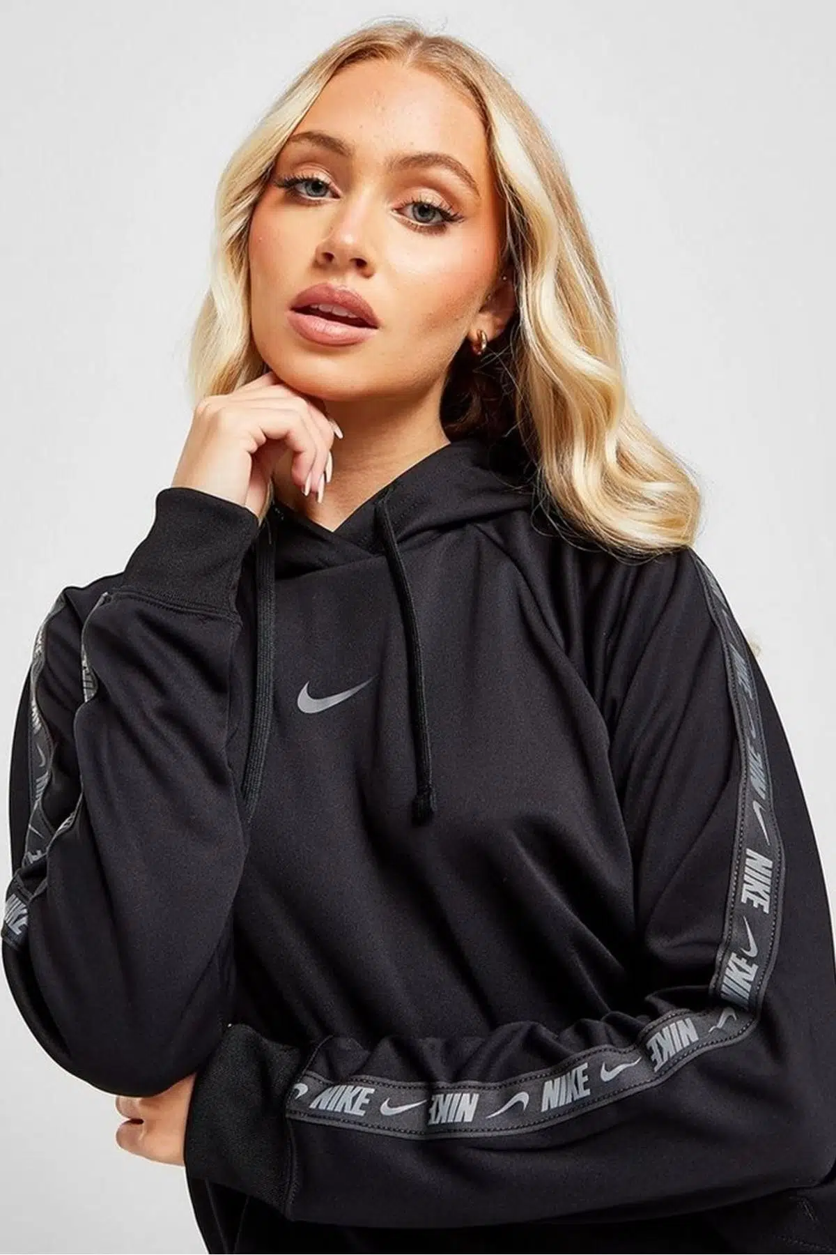 Nike Dri Fit Pull Over Hoodie Black With Logo Tape Sleeves Kadın Kapüşonlu Sweatshirt Sİyah