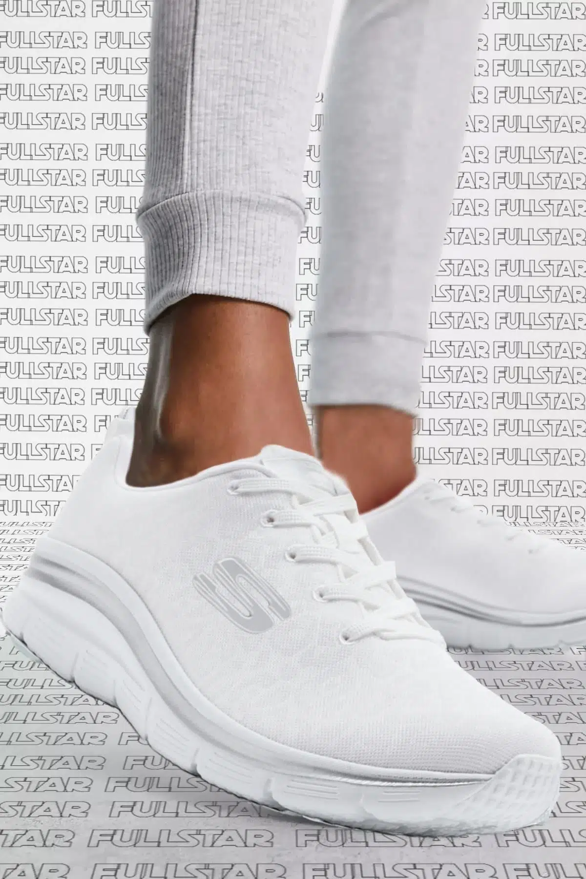 Skechers Air Cooled Memory Foam Fashion Fit Sneaker Günlük Spor Ayakkabı Beyaz Yükseklik 4,4 cm