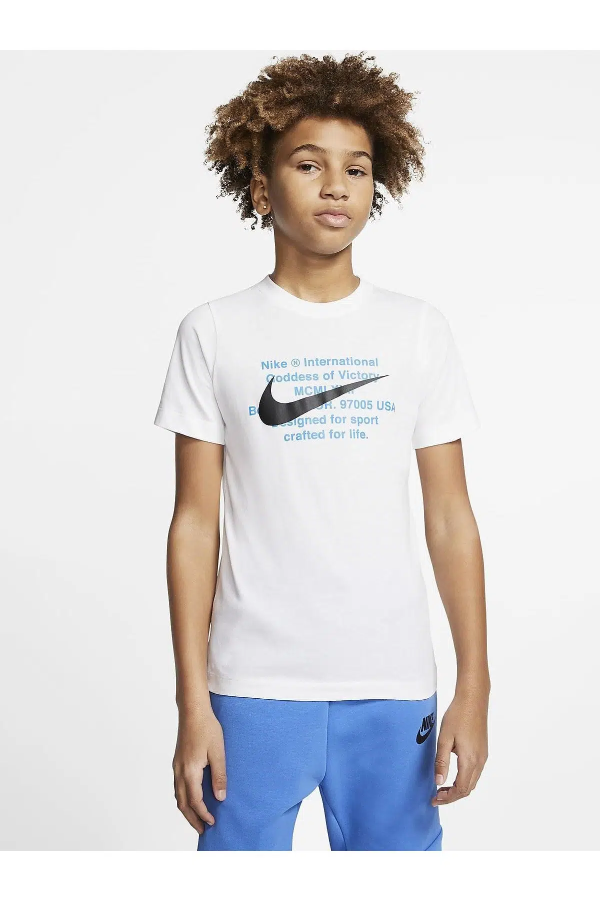 Sportswear Swossh Beyaz Genç Çocuk Tişörtü